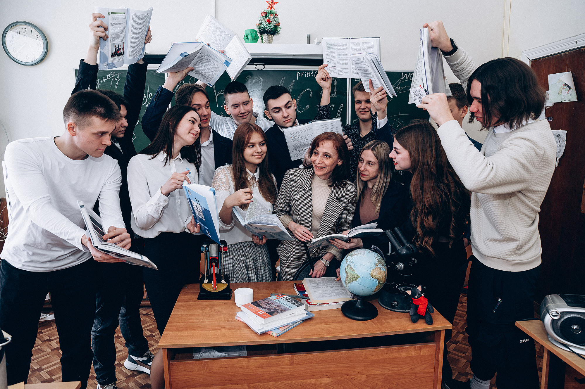 Школьный фотограф в Дубне Талдоме Кимрах. Свадебный фотограф в Дубне Алексей Фонарёв