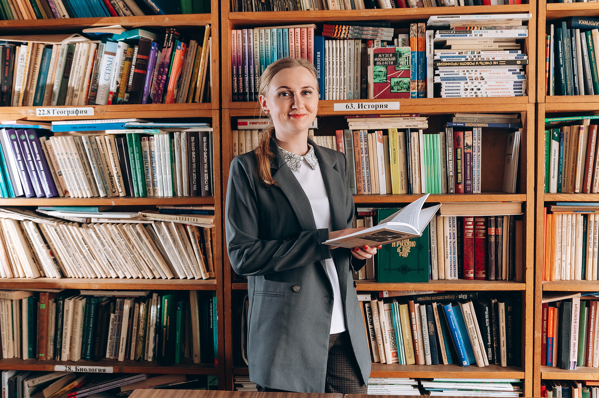 Школьный фотограф в Дубне Талдоме Кимрах. Свадебный фотограф в Дубне Алексей Фонарёв