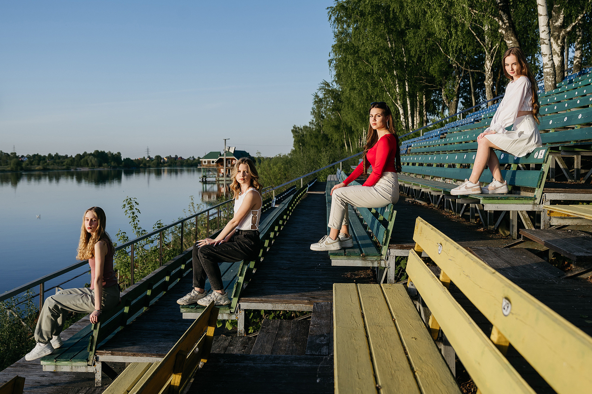 Школьный фотограф в Дубне Талдоме Кимрах. Свадебный фотограф в Дубне Алексей Фонарёв