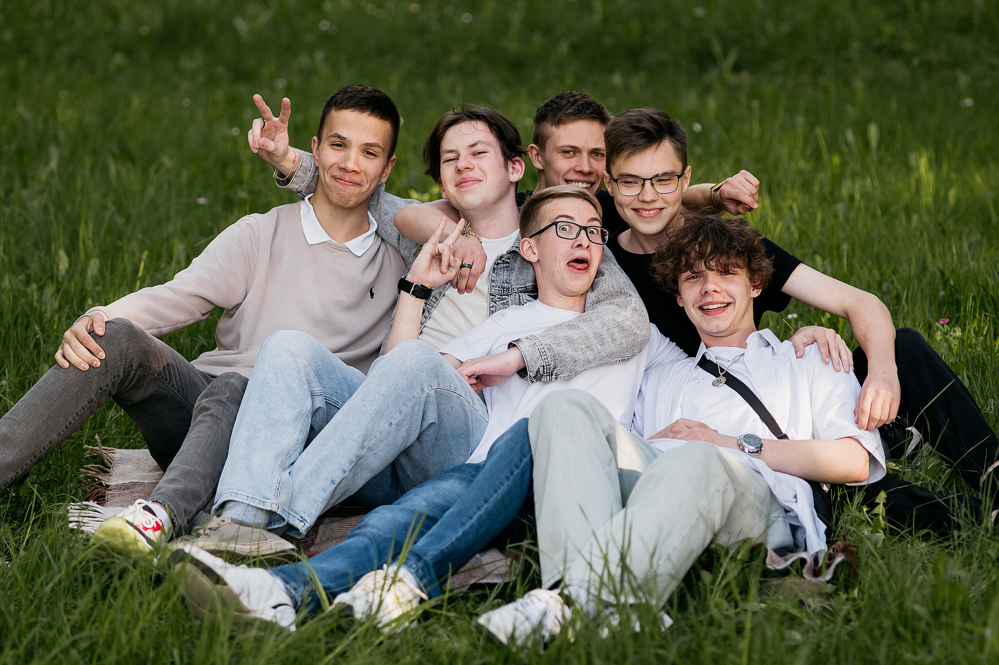 Школьный фотограф в Дубне Талдоме Кимрах. Свадебный фотограф в Дубне Алексей Фонарёв