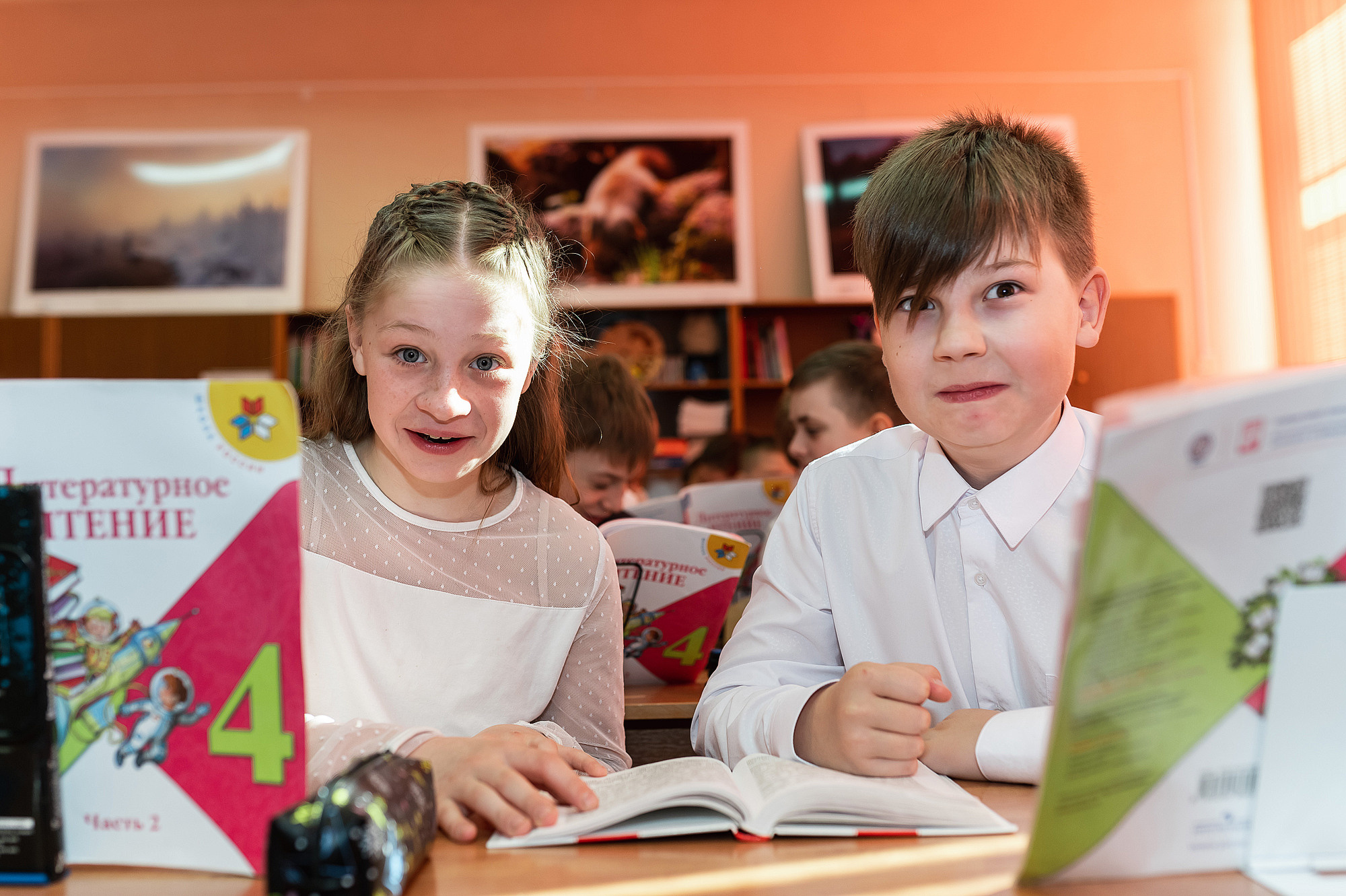 Школьный фотограф в Дубне Талдоме Кимрах. Свадебный фотограф в Дубне Алексей Фонарёв