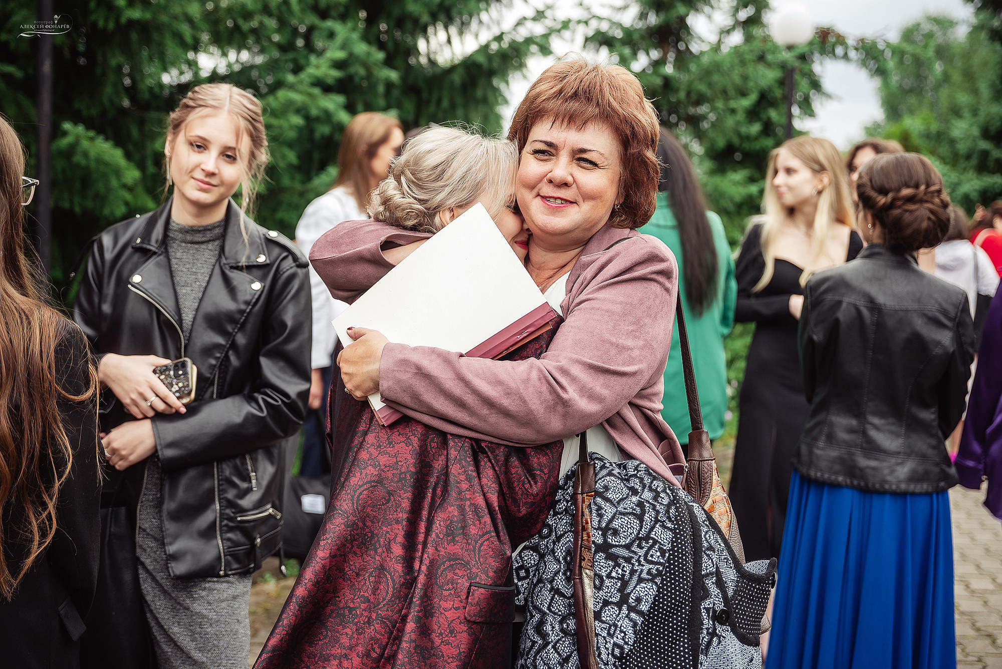 Школьный фотограф в Дубне Талдоме Кимрах. Свадебный фотограф в Дубне Алексей Фонарёв