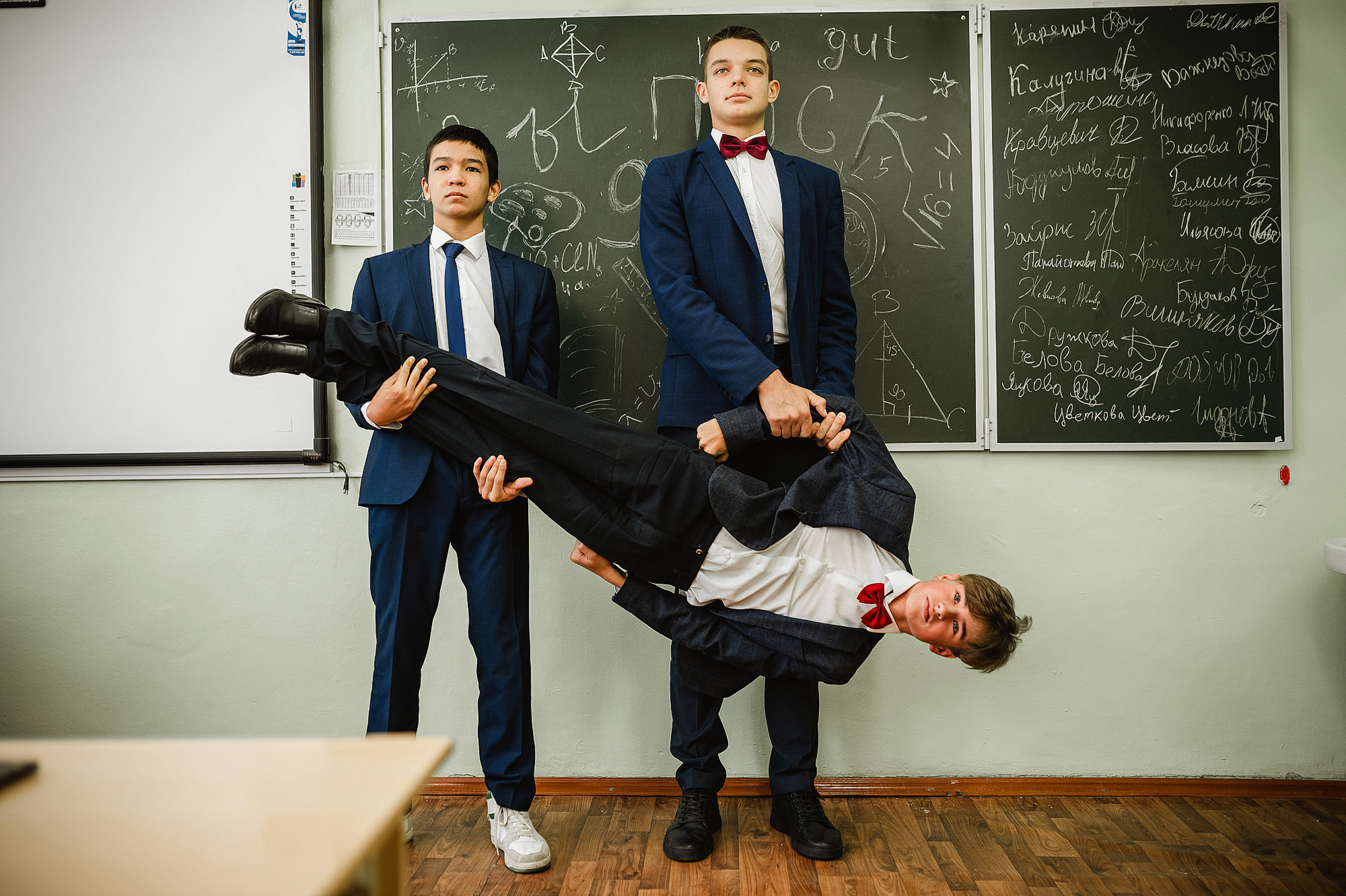 Школьный фотограф в Дубне Талдоме Кимрах. Свадебный фотограф в Дубне Алексей Фонарёв