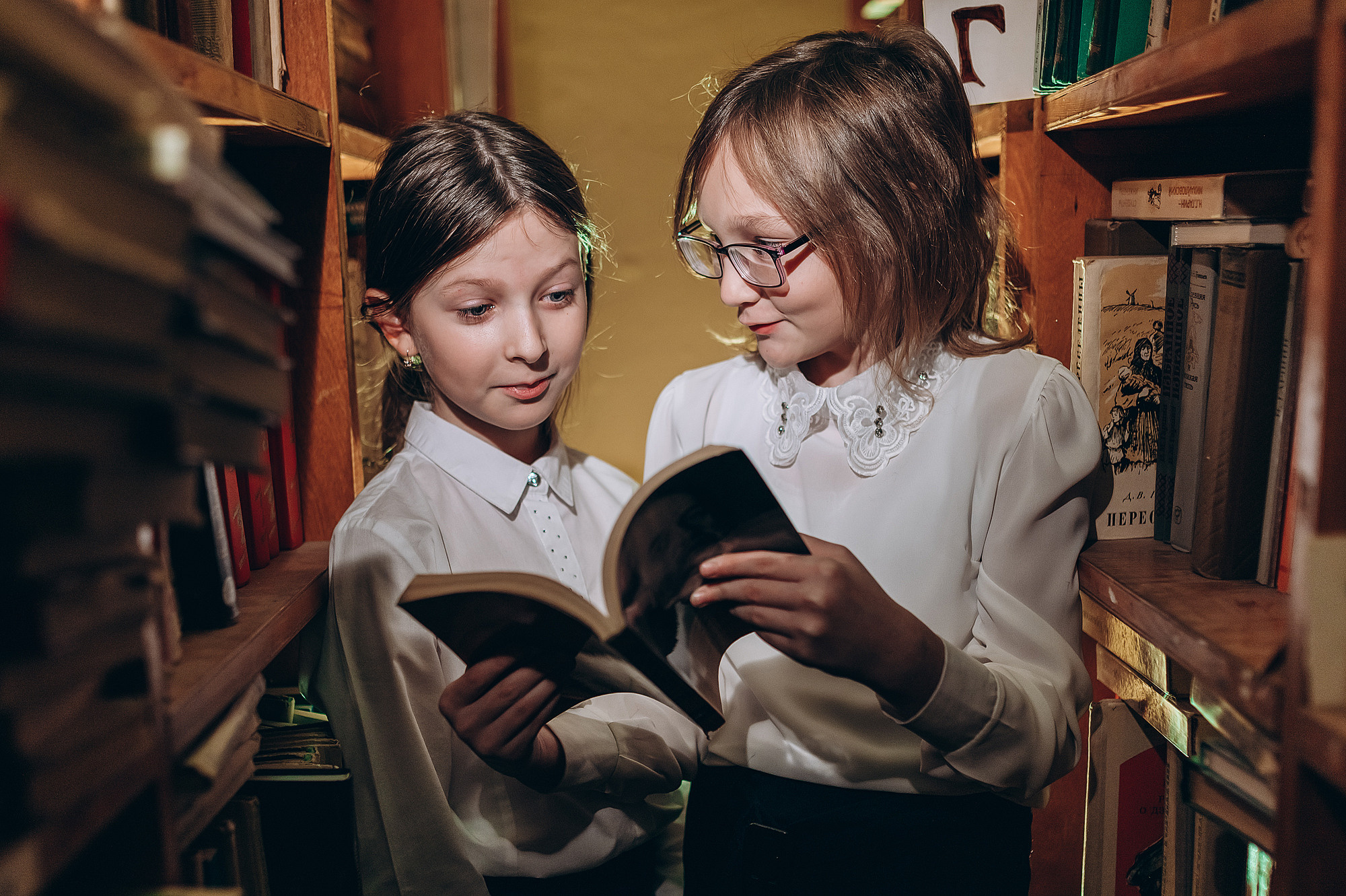 Школьный фотограф в Дубне Талдоме Кимрах. Свадебный фотограф в Дубне Алексей Фонарёв