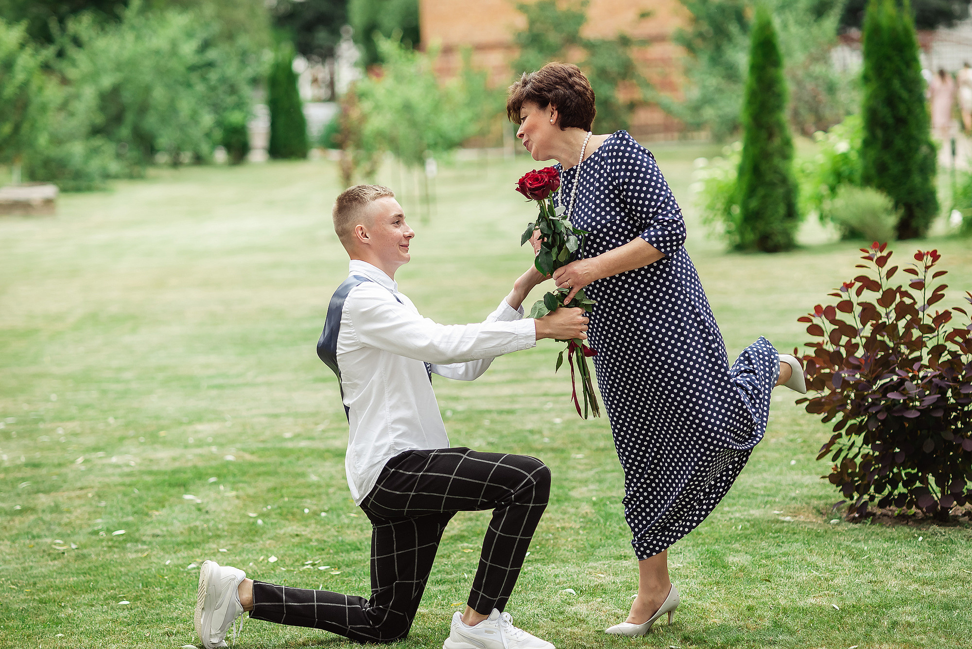 Школьный фотограф в Дубне Талдоме Кимрах. Свадебный фотограф в Дубне Алексей Фонарёв