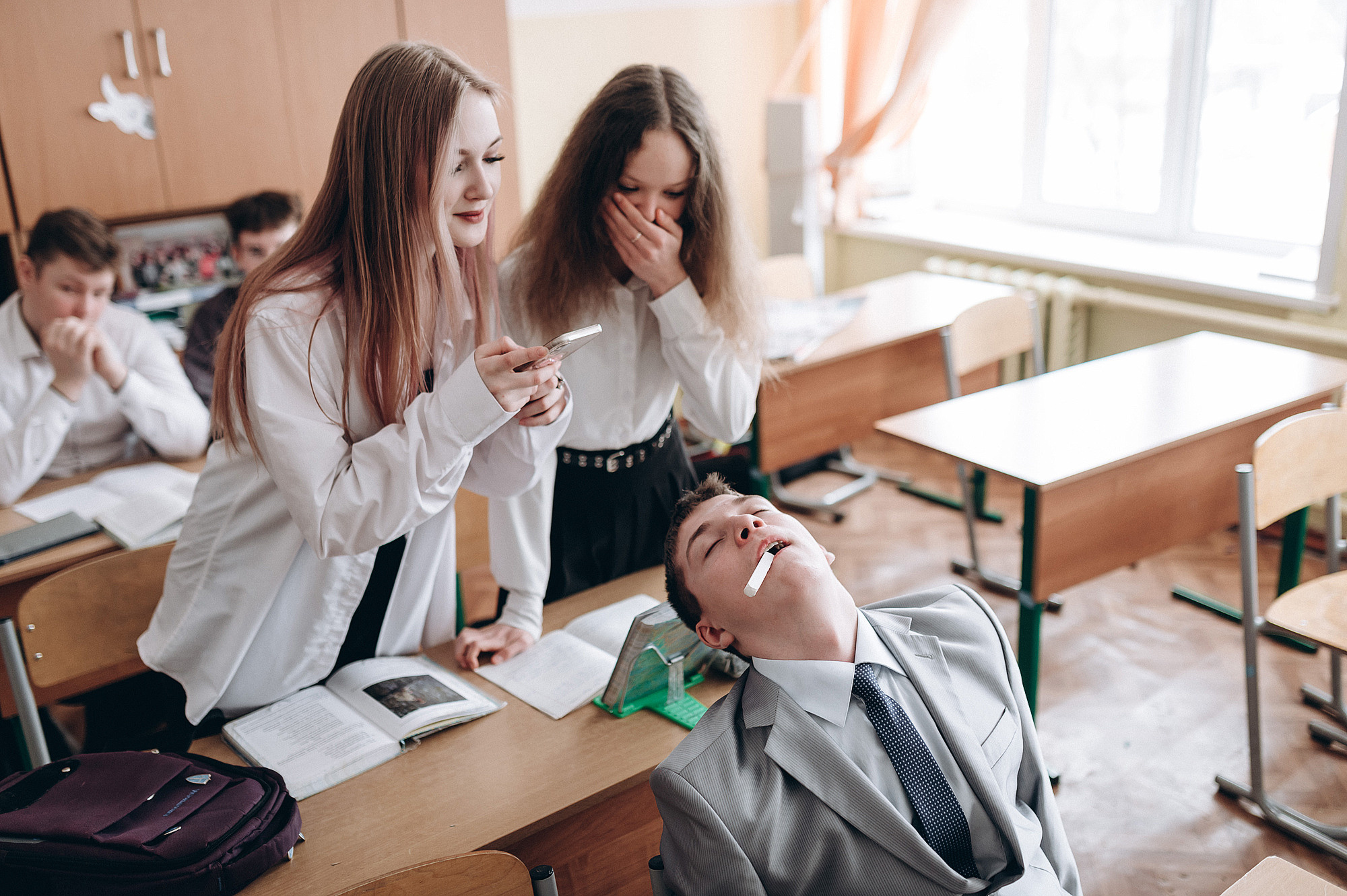 Школьный фотограф в Дубне Талдоме Кимрах. Свадебный фотограф в Дубне Алексей Фонарёв