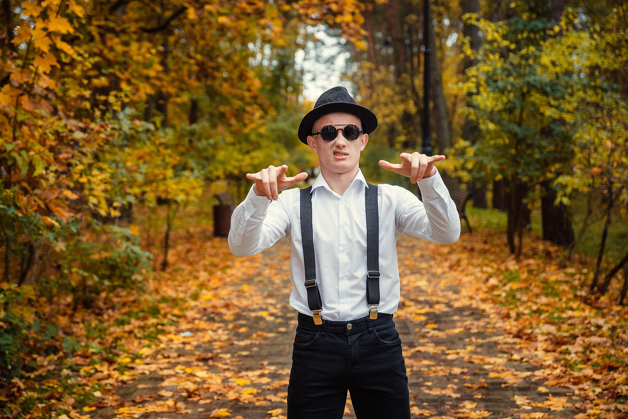 Школьный фотограф в Дубне Талдоме Кимрах. Свадебный фотограф в Дубне Алексей Фонарёв