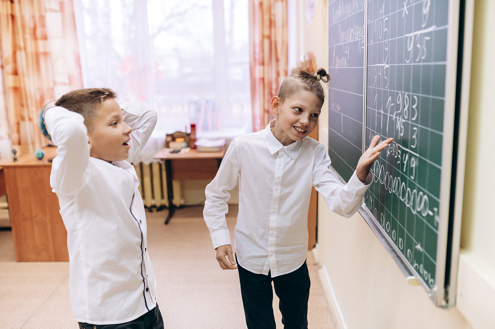Школьный фотограф в Дубне Талдоме Кимрах. Свадебный фотограф в Дубне Алексей Фонарёв