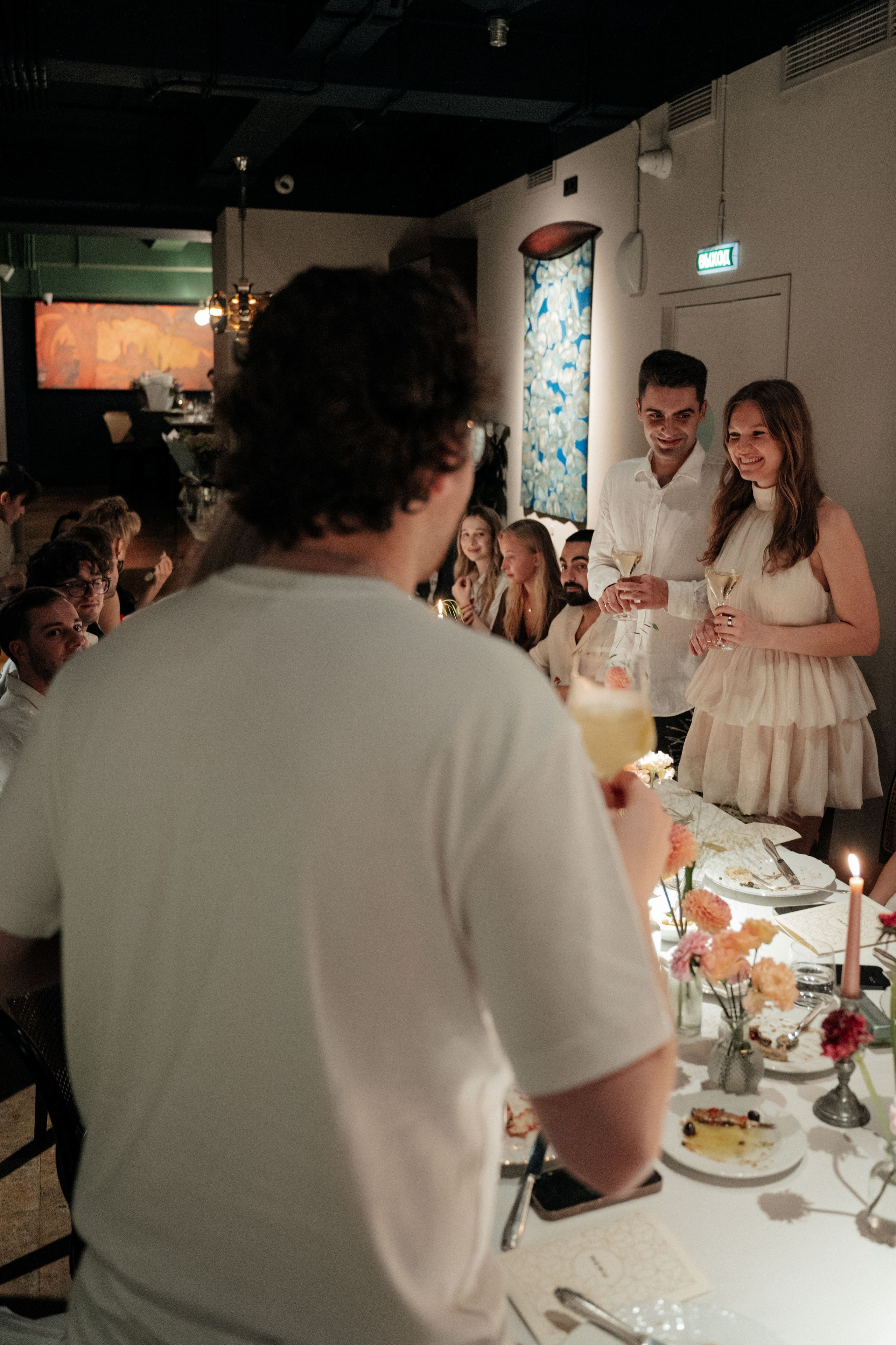 Свадебный ужин в кругу друзей/ ресторан Мина. Свадебный фотограф Москва Александра Аверкова