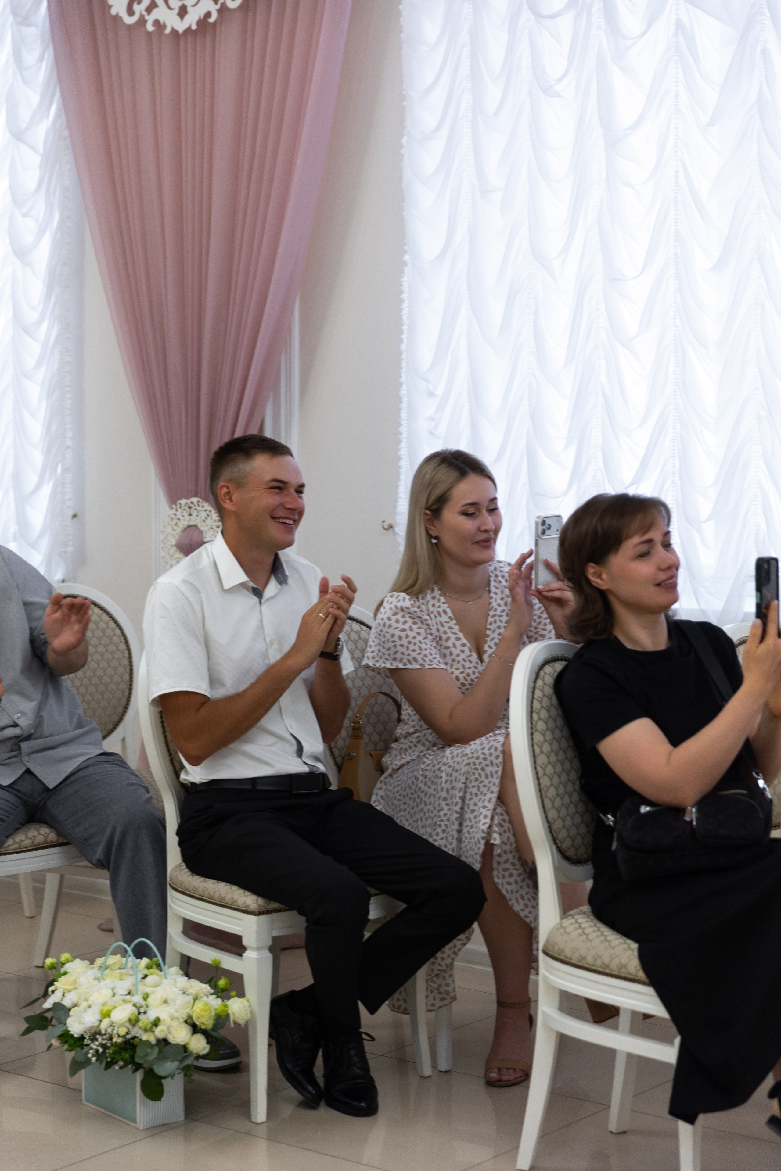 Пакет M (ЗАГС+фотосессия). Ваш фотограф для любого вида съемки