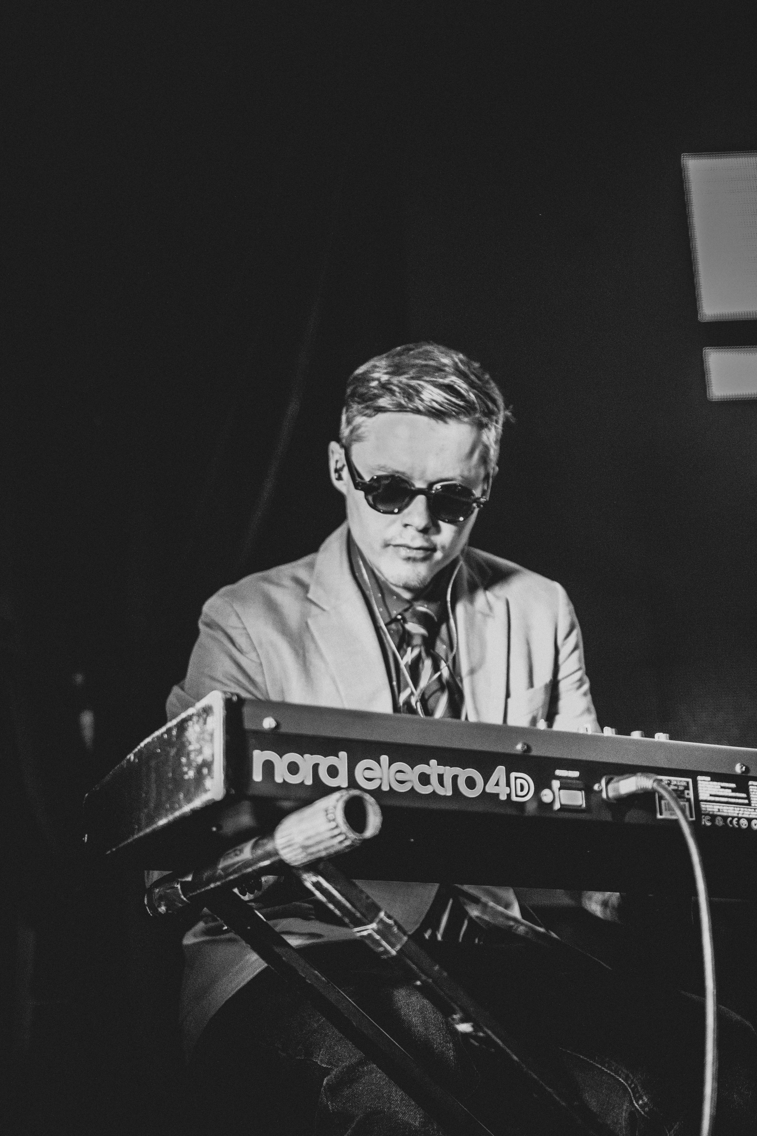 Нееет, ты что. Фотограф для музыкантов, фотограф на концерт, концертный фотограф, съемка концерта, бэкстейдж фотограф