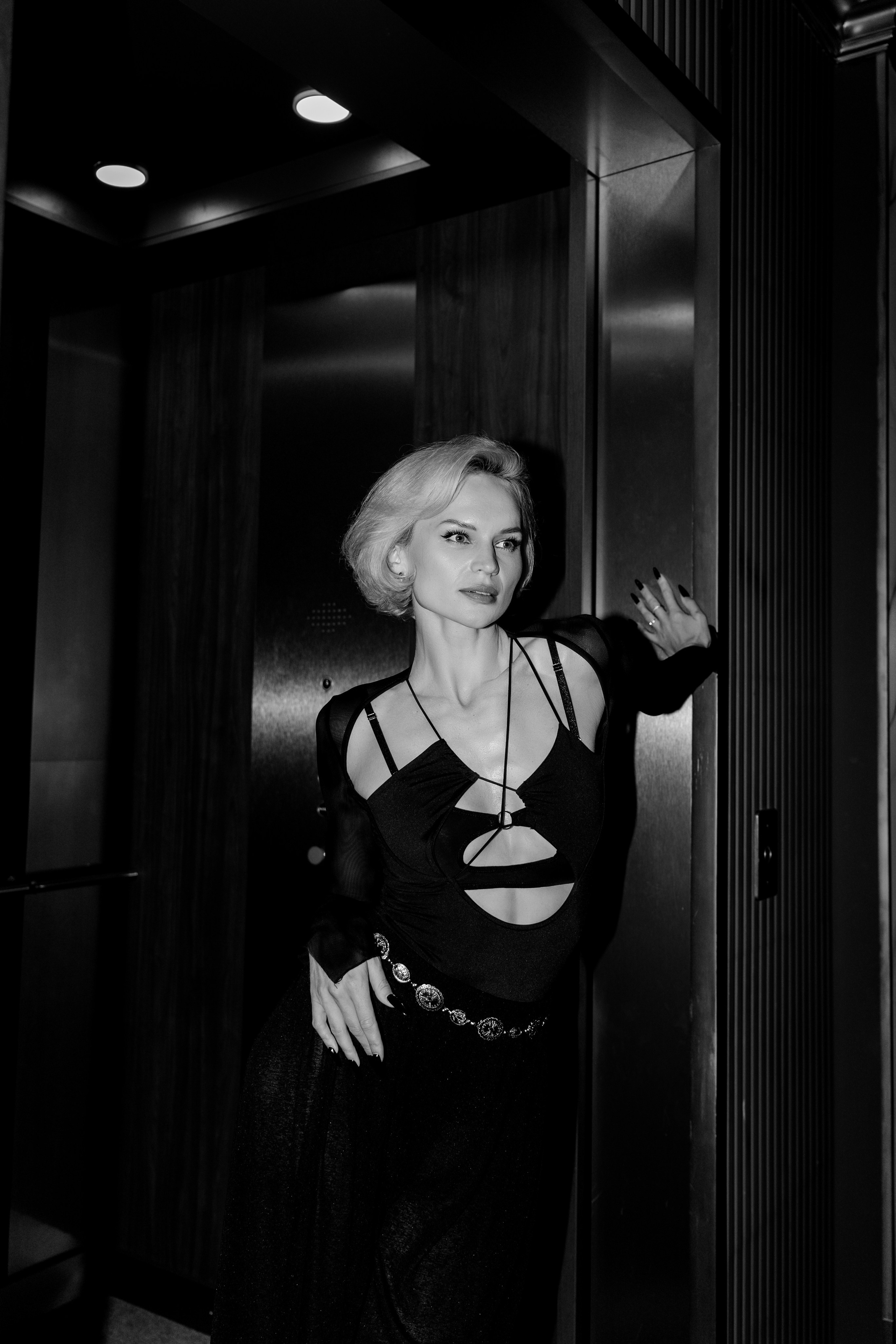 Соня — студийная съёмка со вспышкой. Ваш семейный фотограф в Минске — Вика Трегубова