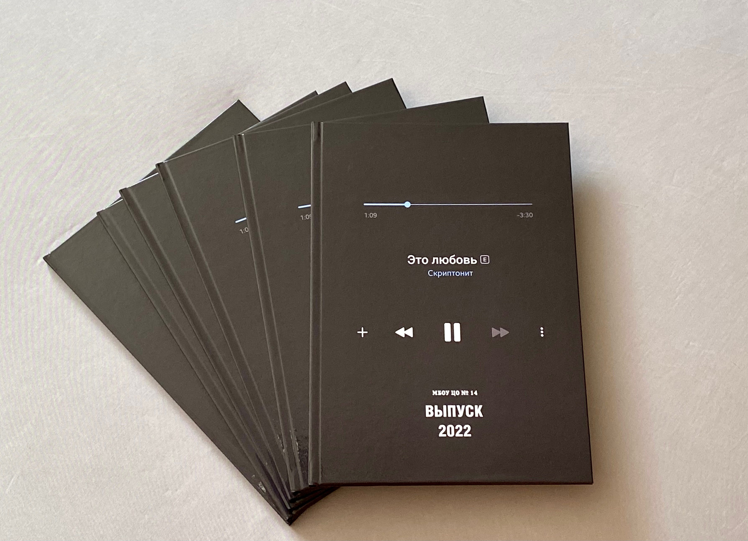 Смотреть альбом на 9 разворотов. Выпускные альбомы в Иваново, Тейково школьный фотограф