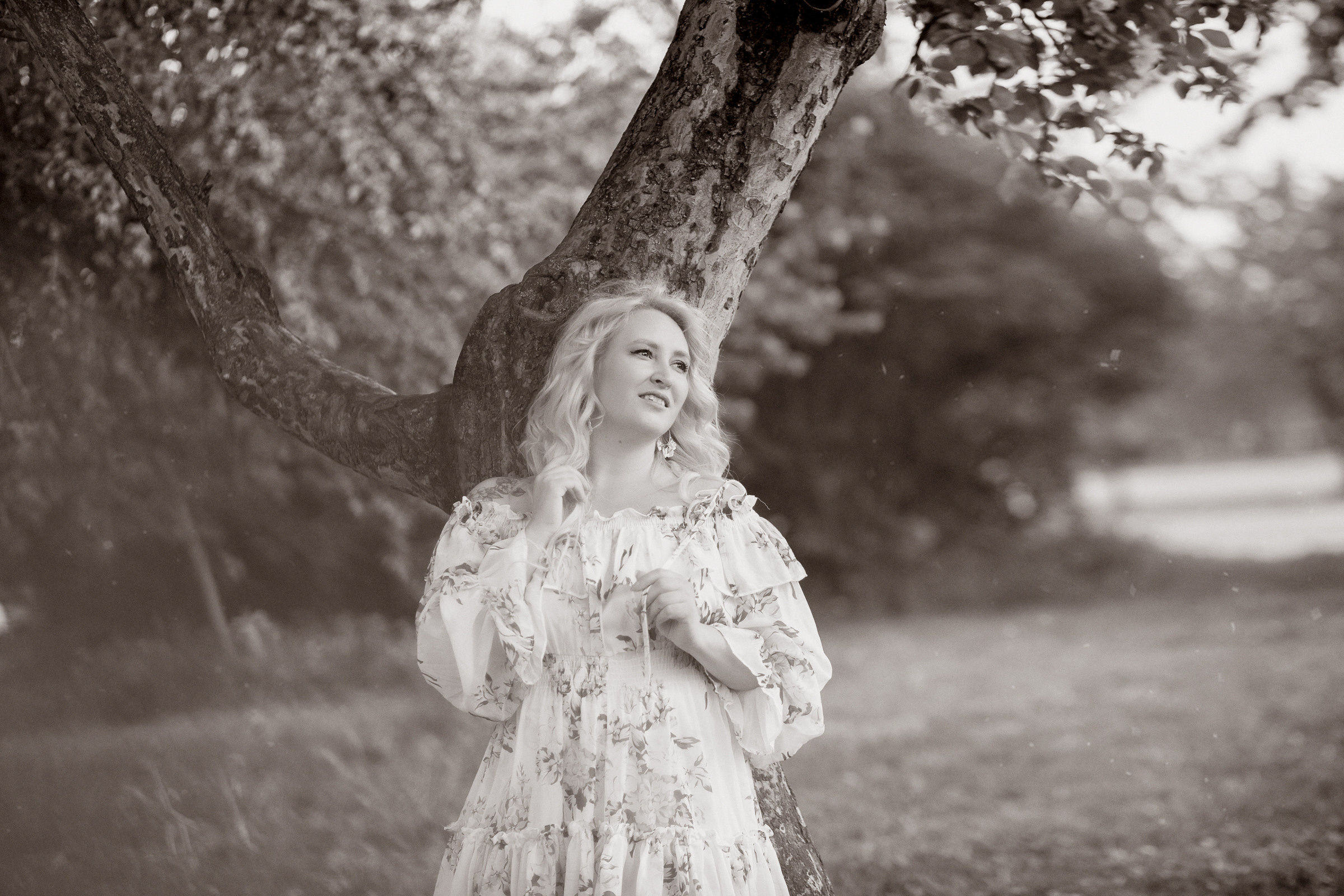 В розовых яблонях. Фотограф женский и мужской портрет Санкт-Петербург