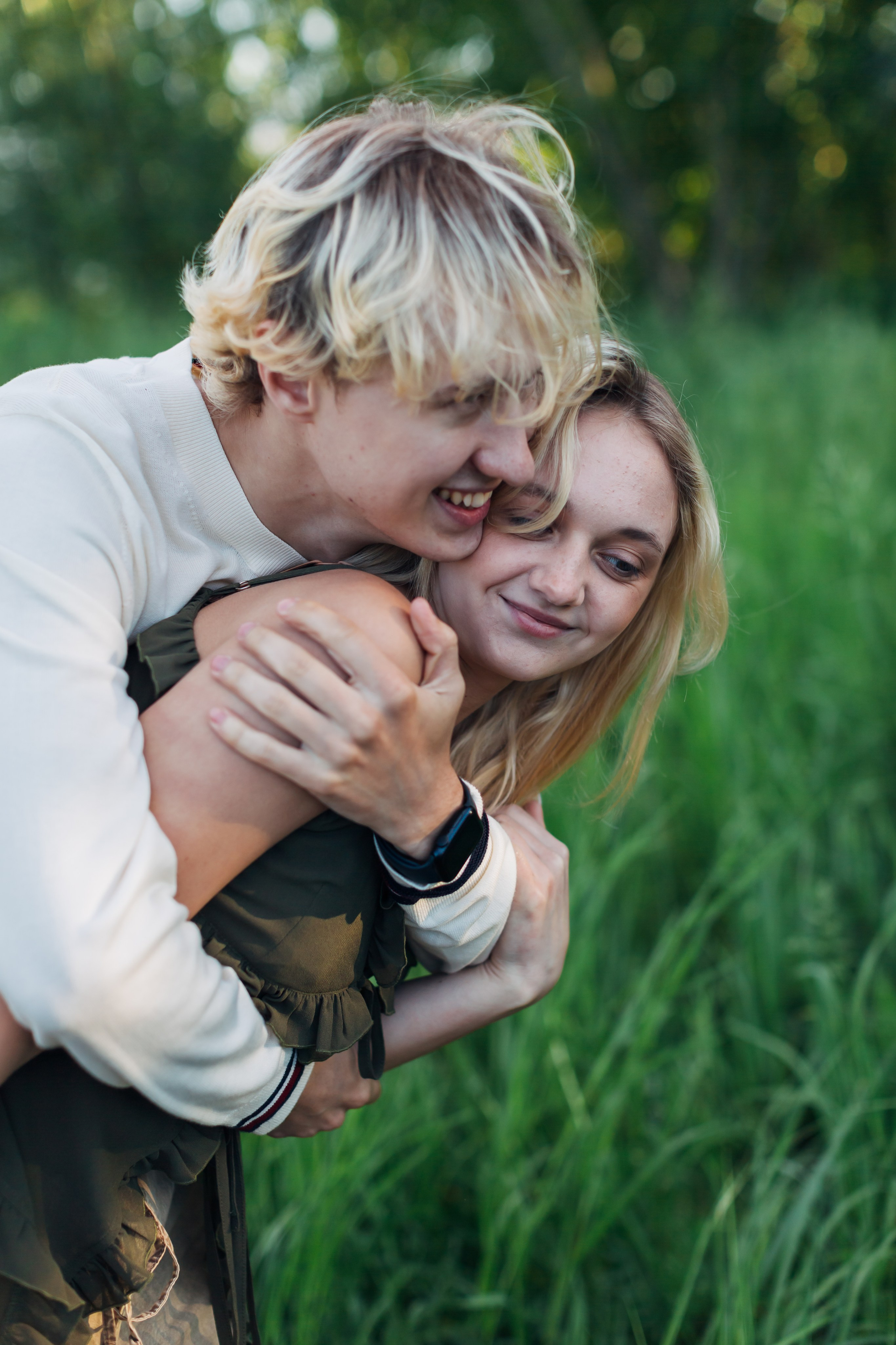 алёна малахова фотограф новосибирск семейный детский домашняя фотосессия в новосибирске день рождения репортажная съёмка фотосессия с лошадьми на конюшне деревня алтай  на природе фотосессия в детском саду мама и сын предложение руки и сердца идея  помолвка фотосессия берег закат детский день рождения годик торт аниматор лофт игровая продолжение следует prodoljenie_sleduet_  корпоратив тимбилдинг первоклашка линейка  контент  бизнес портрет оперный новат франция берет весна девушка мама и дочь мать и дитя