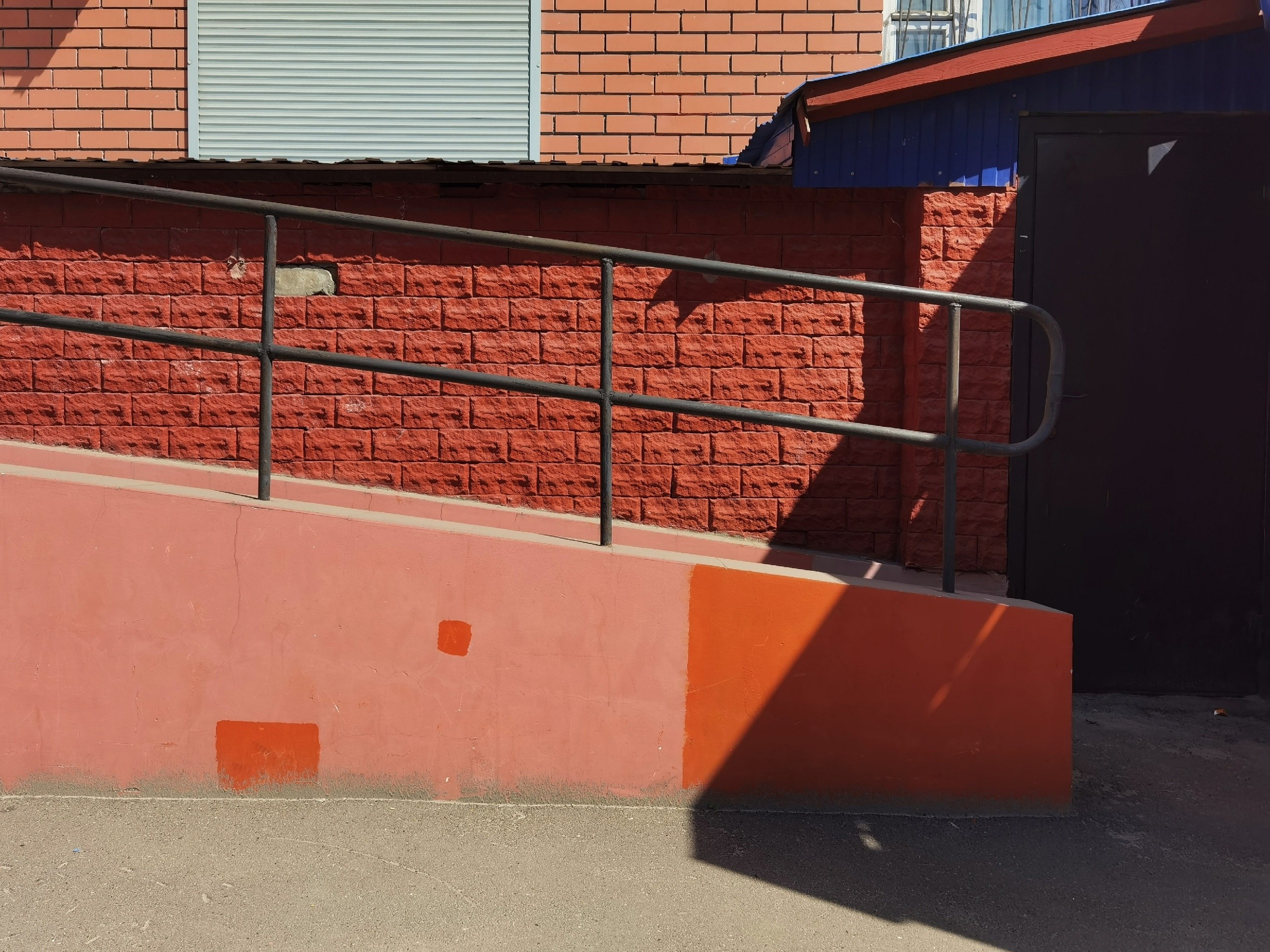 Уличная абстракция. E-Tsoy.com