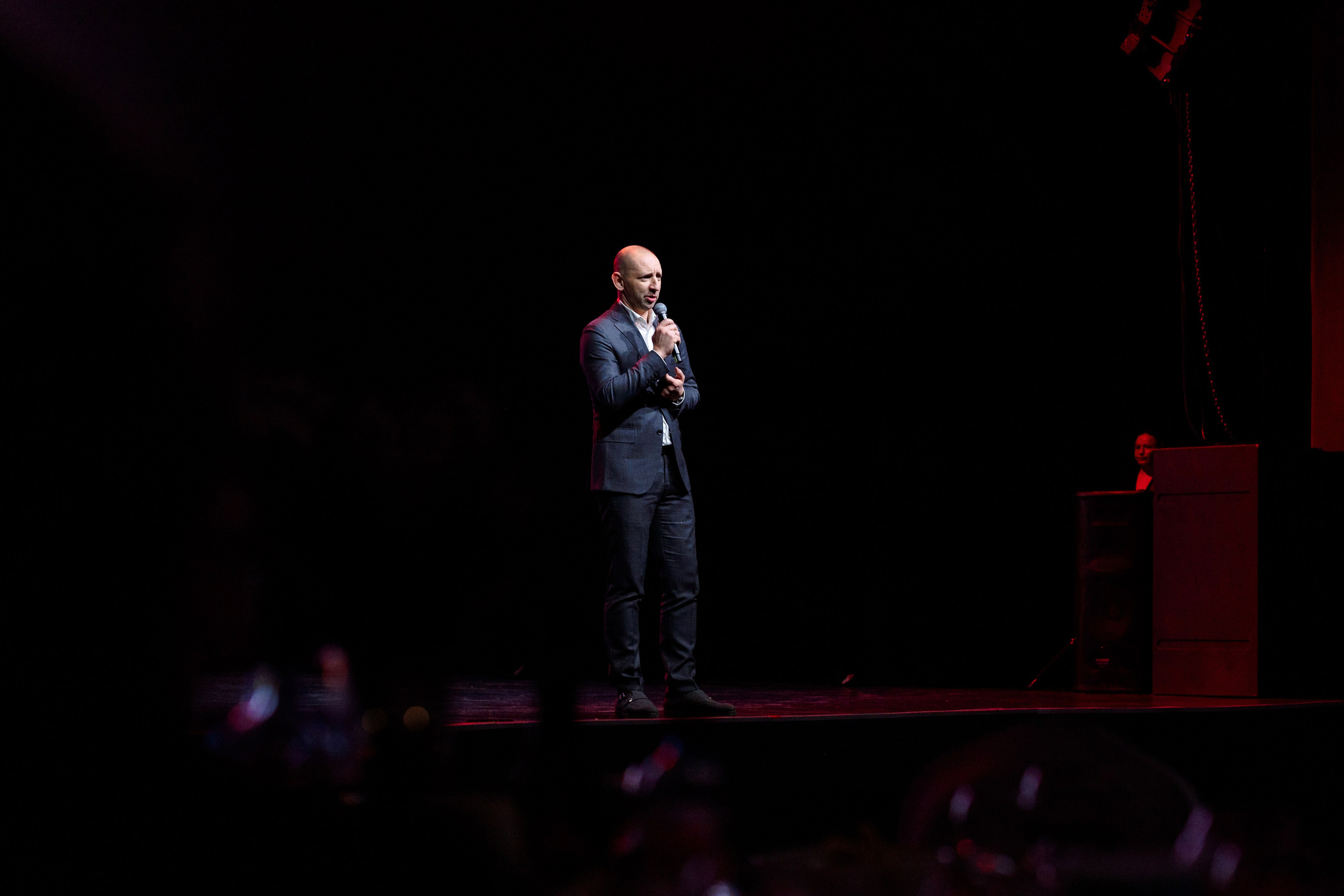 РЕПОРТАЖ: НОВЫЙ ГОД В ДК МЕТАЛЛУРГ. Профессиональный фотограф в Ижевске Леша Петров