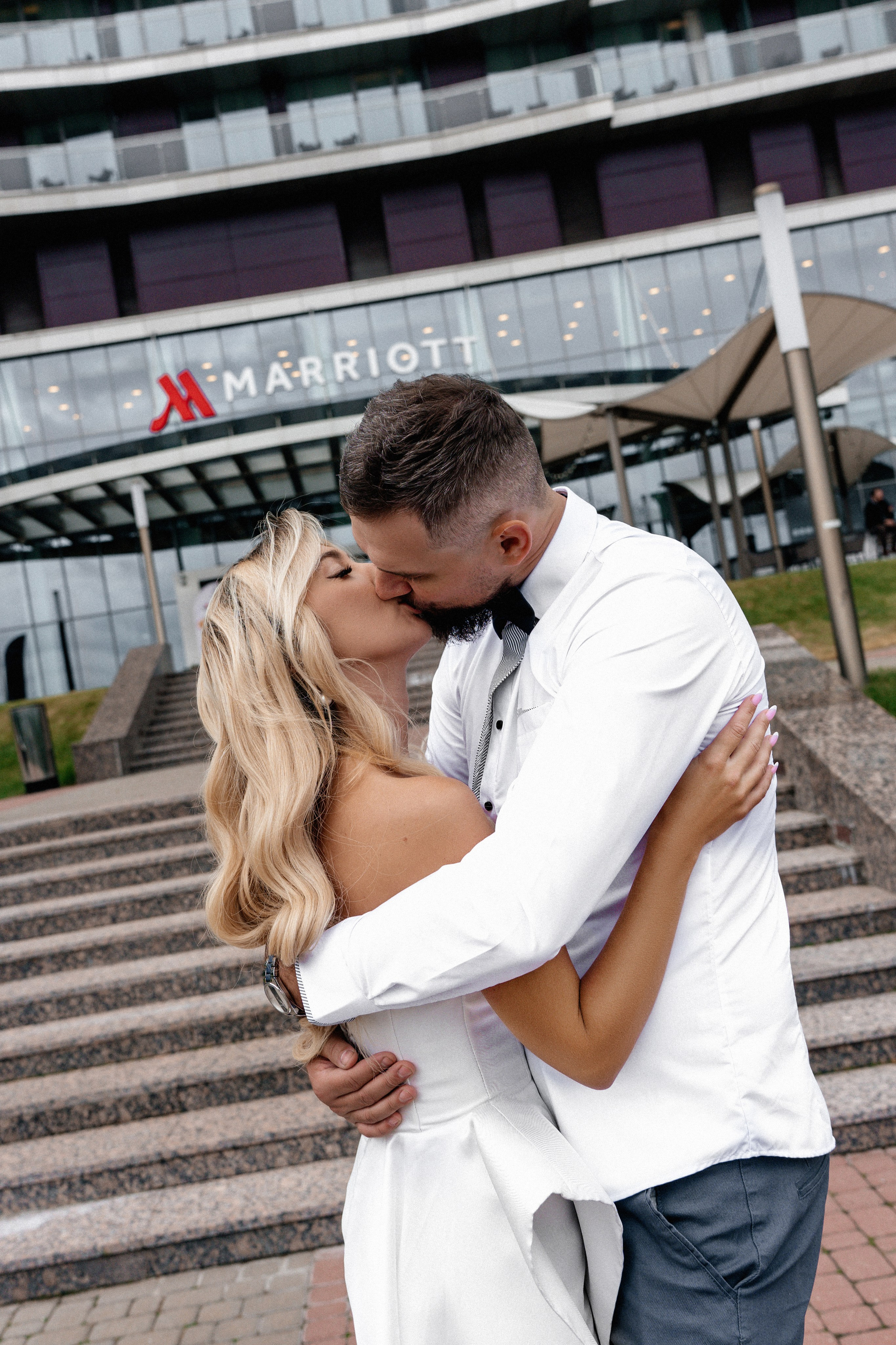 Роскошь свадебного дня в Mariott. Ваш семейный фотограф в Минске — Вика Трегубова