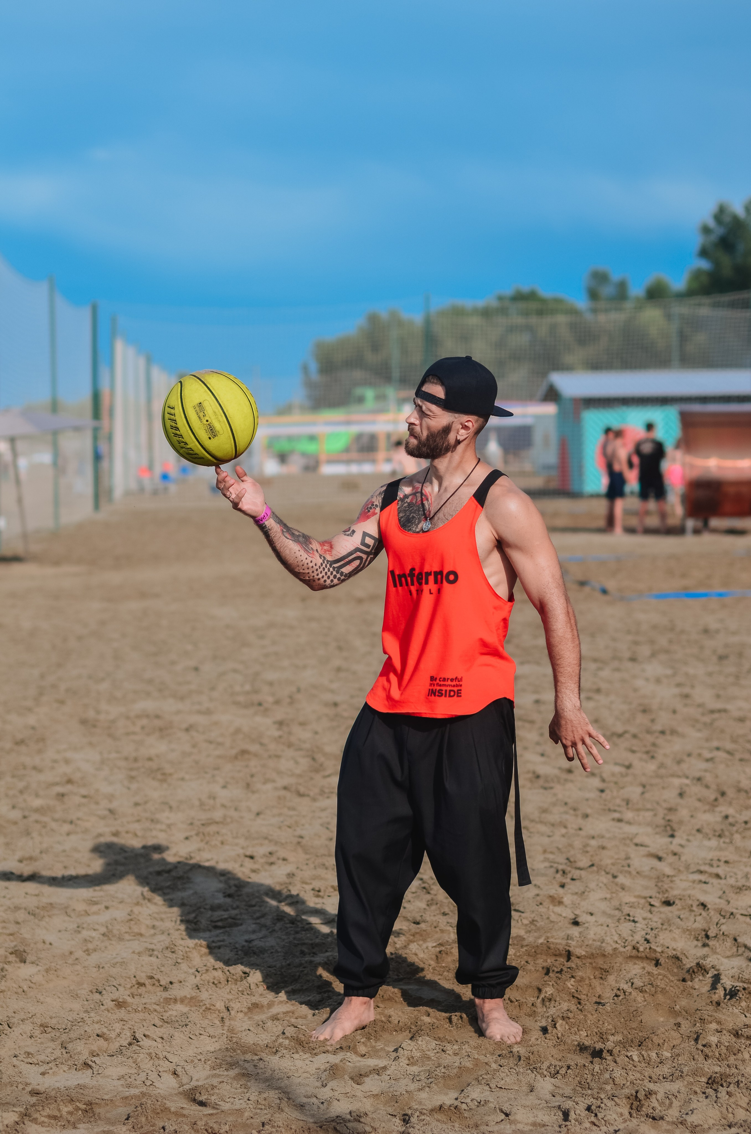 Фестиваль «Грань» 2025. Спортивная площадка. Денисова Аля — фотограф для парных съемок и индивидуальных историй в Барнауле