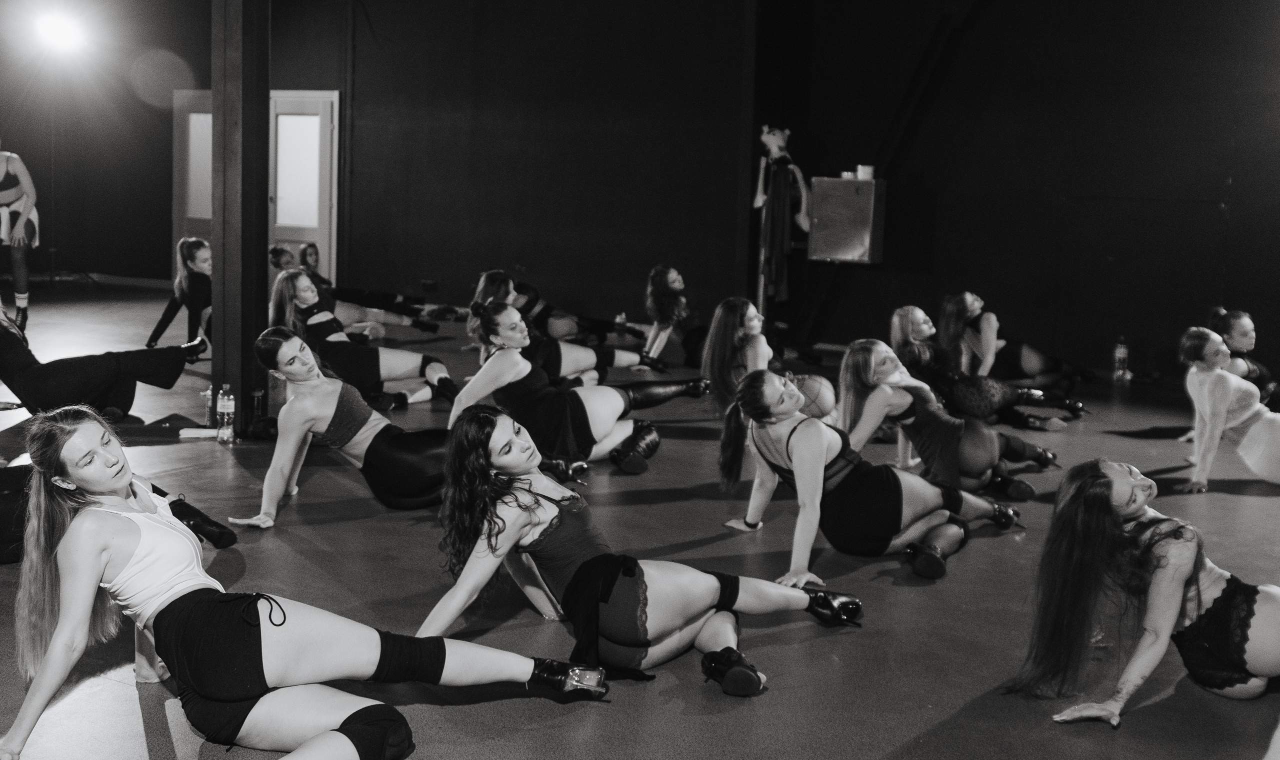 Мастер-классы по High Heels/Girly hip-hop от Оксаны ATTA. Денисова Аля — фотограф для парных съемок и индивидуальных историй в Барнауле