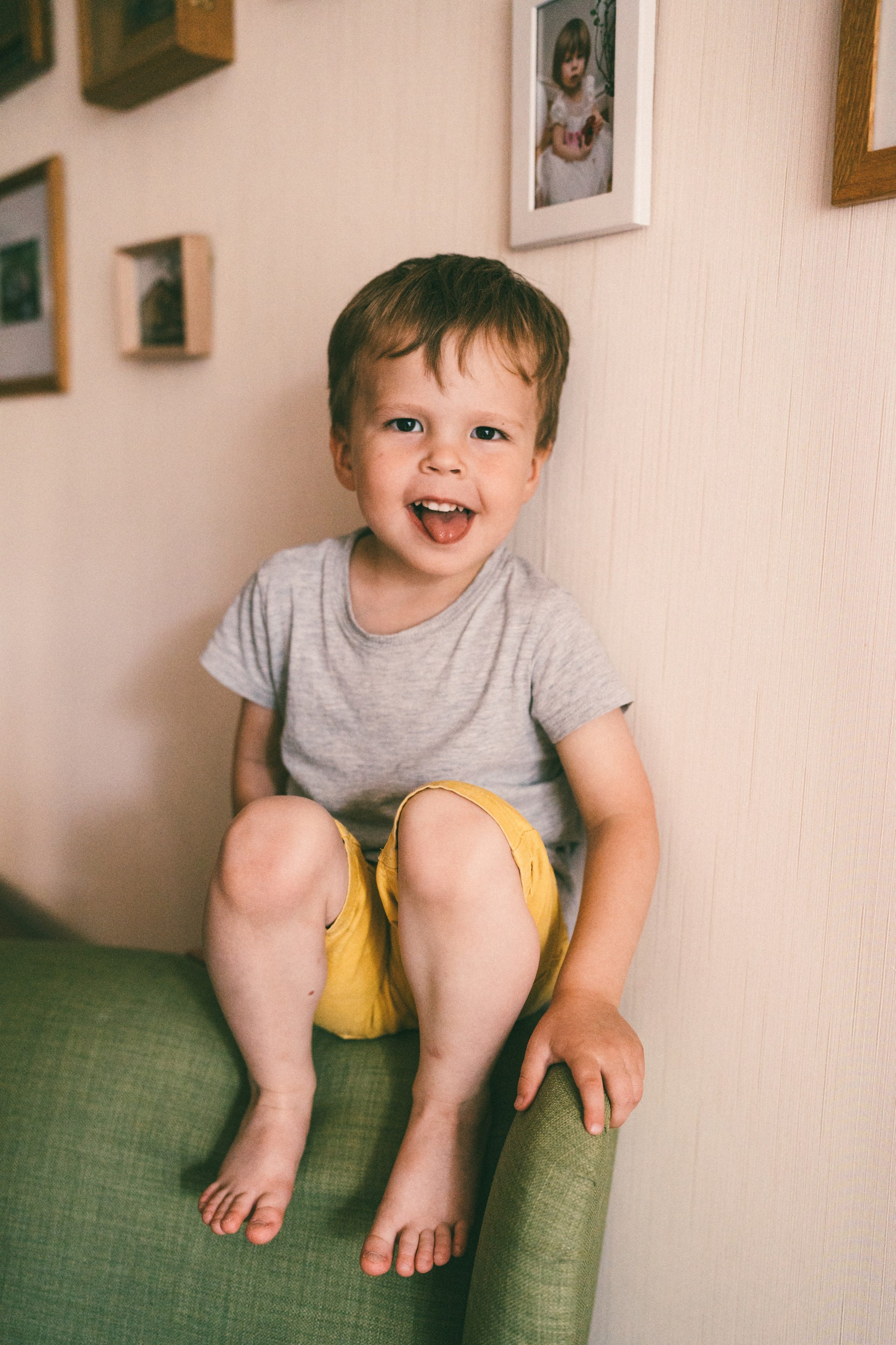 Семейная фотосессия дома. Дарья Иван Маша Сережа и Лиза. Детский, семейный и ньюборн фотограф в Москве Юлия Шуарт