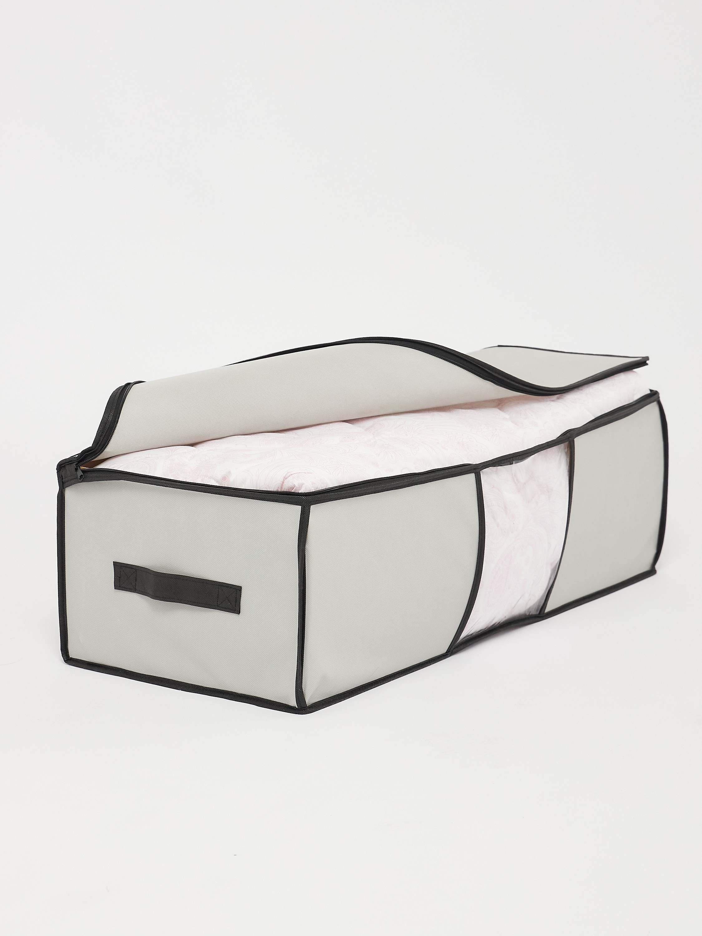 Фотосъемка кофров для хранения одежды для маркетплейсов. Алексей Темнов — фотограф в Пятигорске