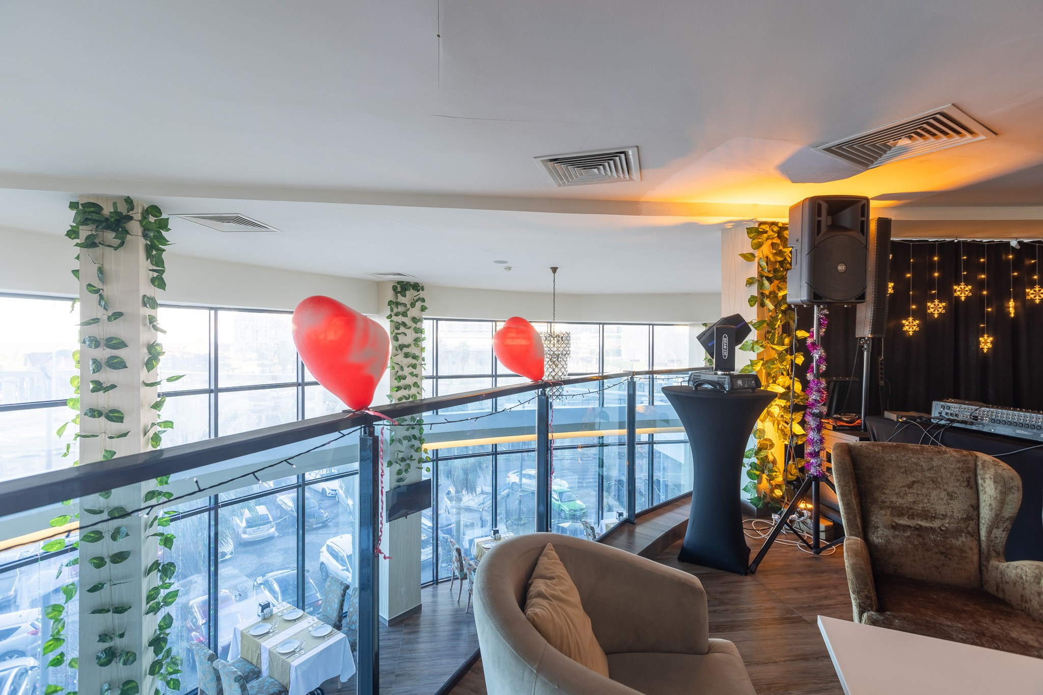 SKY TOWER (METRO CITY). Режиссёр, клипмейкер, фотограф — Андрей Охота