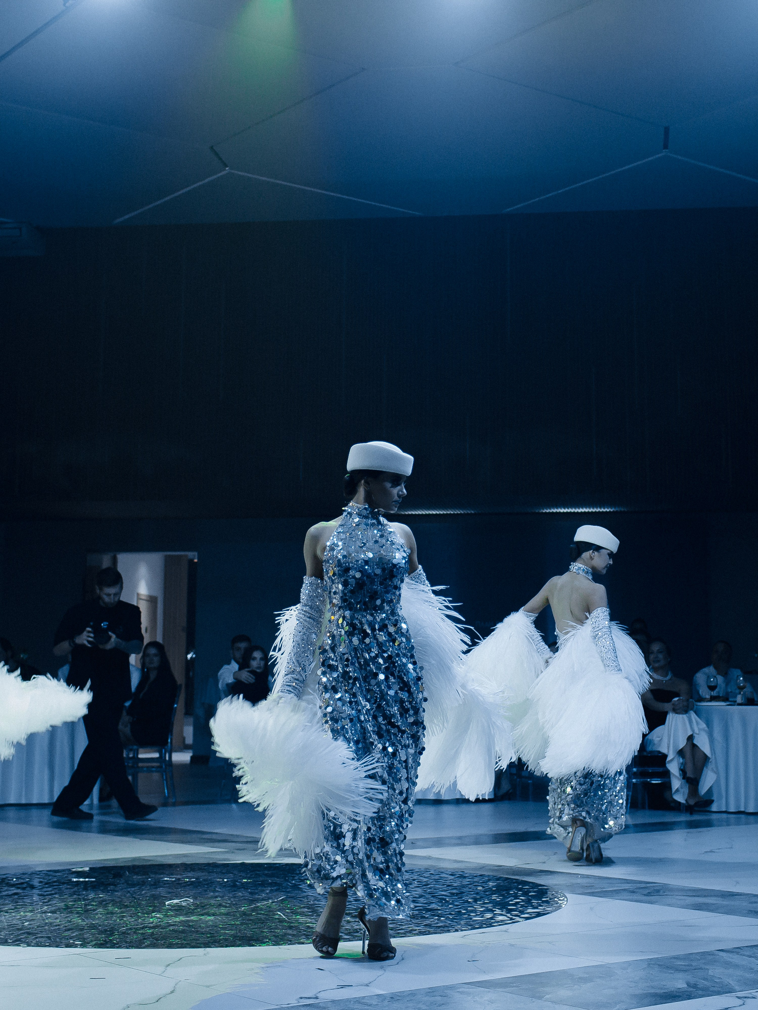 ПОЛИНА И ГЛЕБ, ПАРК СИТИ. Свадебный и индивидуальный фотограф в Челябинске Евгения Негодяева