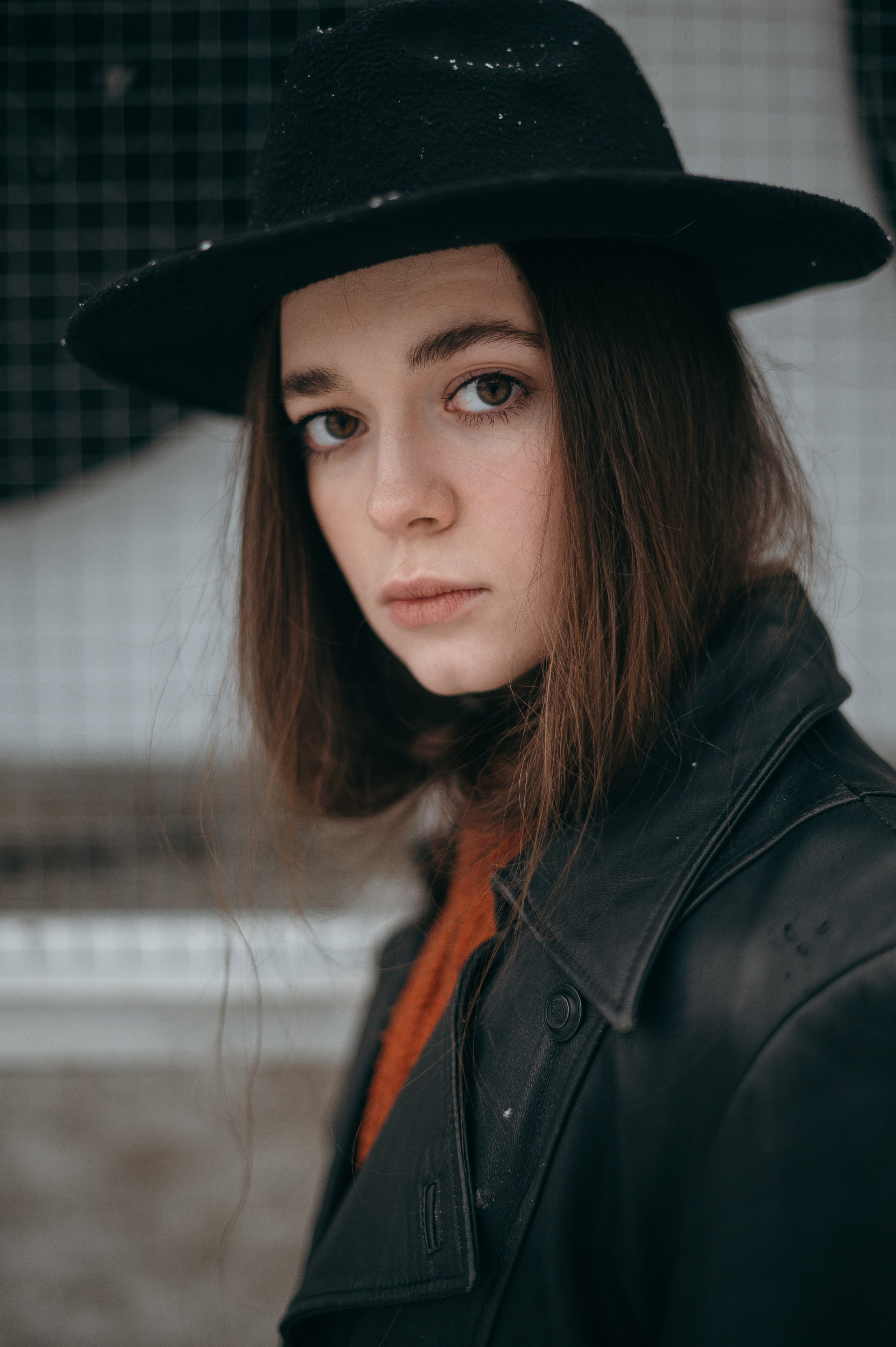 Портретная фотосъёмка на улице. Свадебный фотограф в Ярославле Денис Медоваров