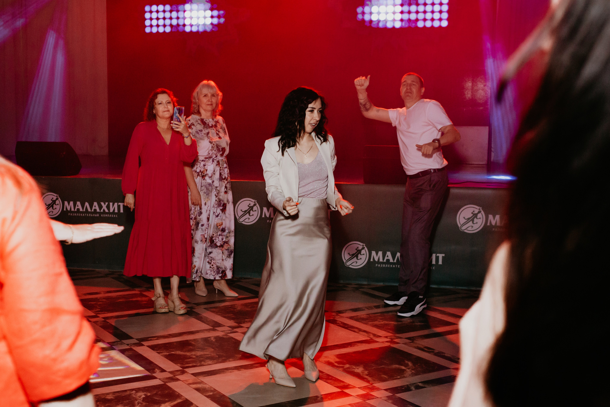 Выпускной 2025 (9класс) 124 школа. Фотограф в Челябинске Ополихина Анна