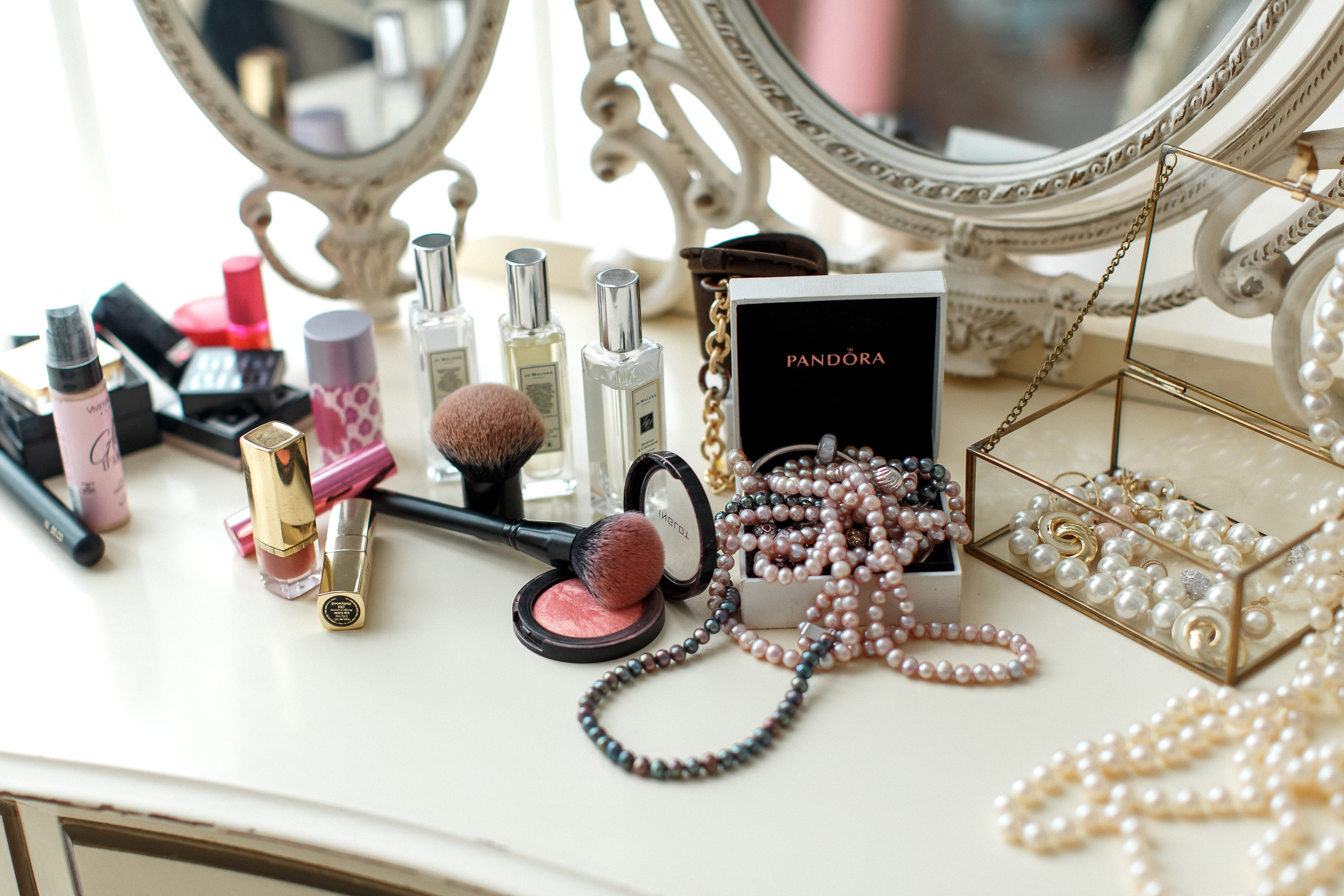 Пока мамы нет дома.... Your story in photos