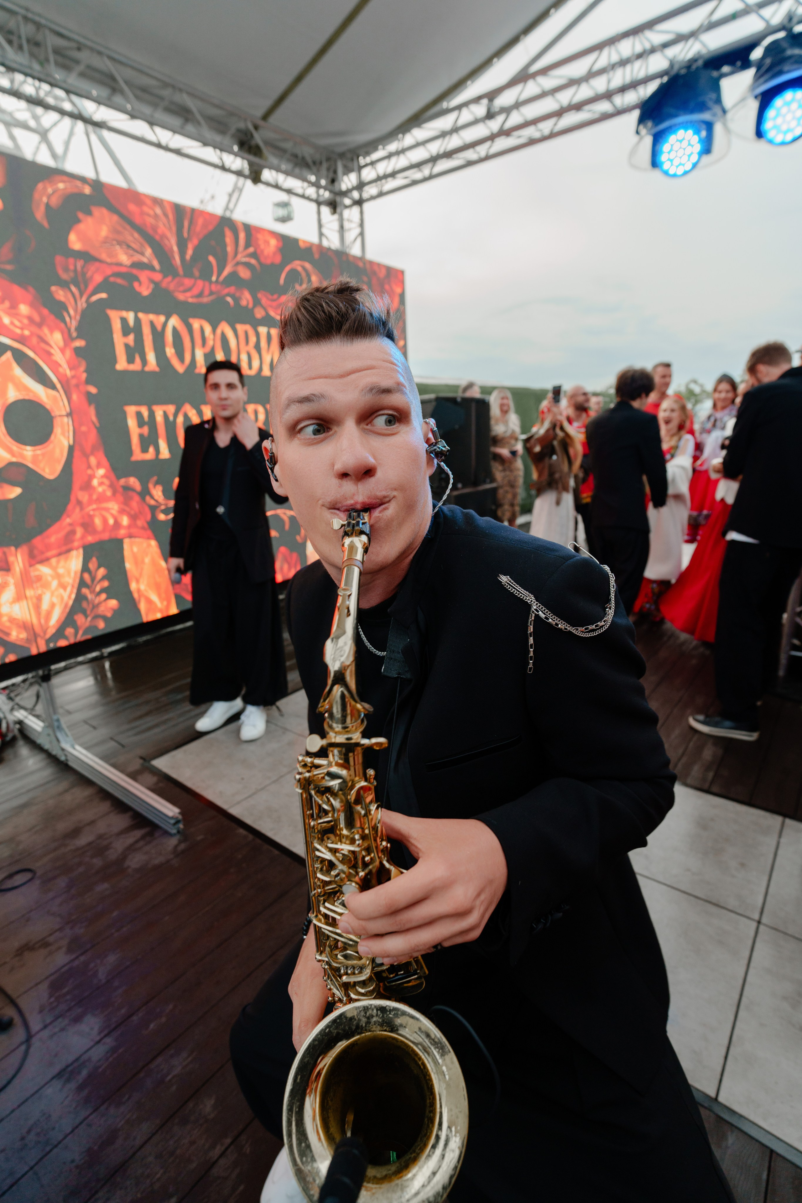 Репортажный фотограф на гендер пати в славянском стиле в Москве. Репортажный фотограф Москва Сергей Дружинин