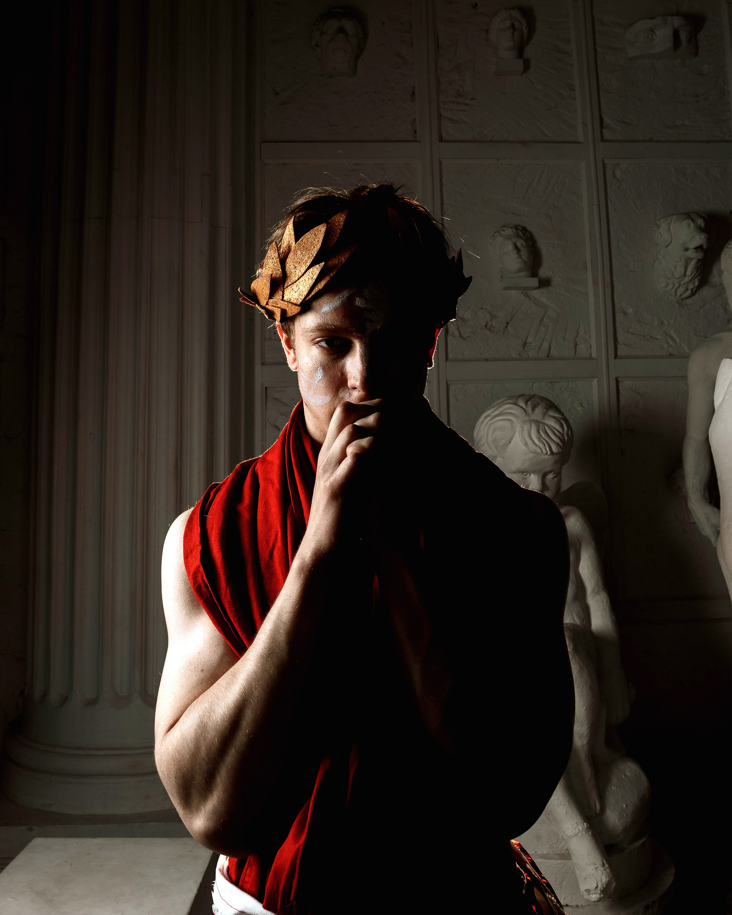 Артём — Империи должны умереть. Индивидуальный фотограф в Москве