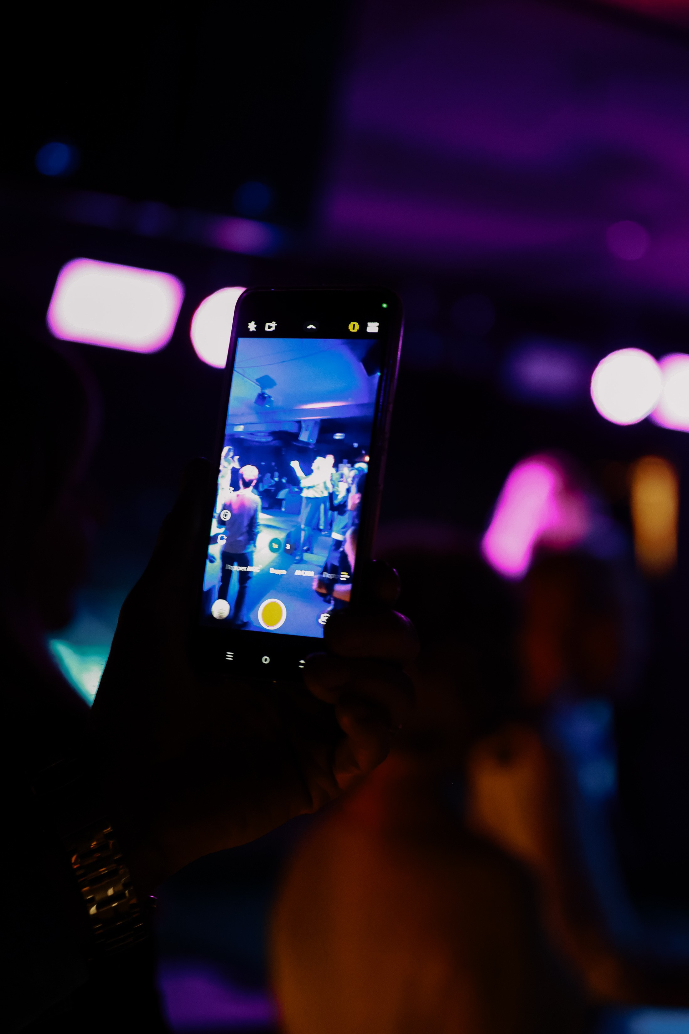 Дискотека под хиты 2000 в Истории. Фотограф Юлия Мальцева