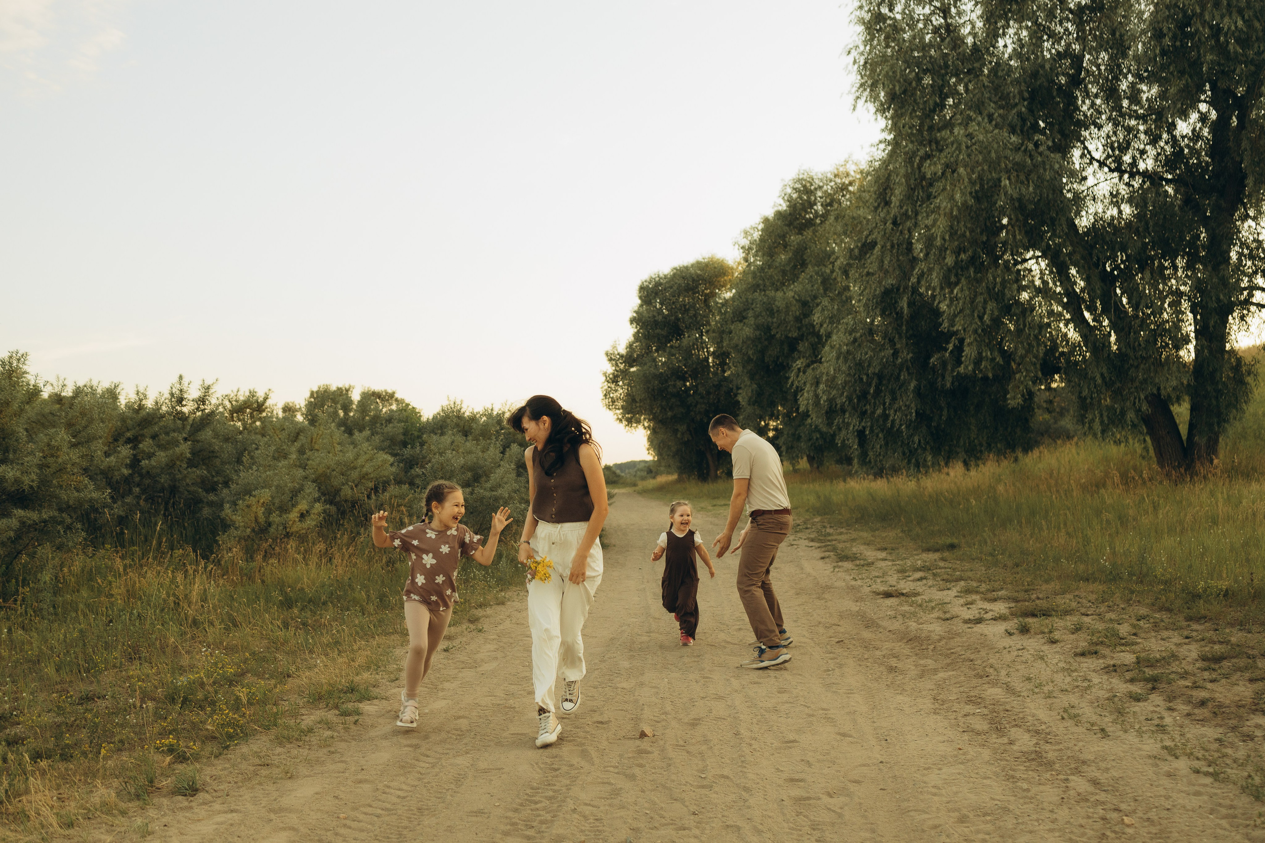 На природе. Семейный фотограф Новосибирск Фотограф на выписку Новосибирск