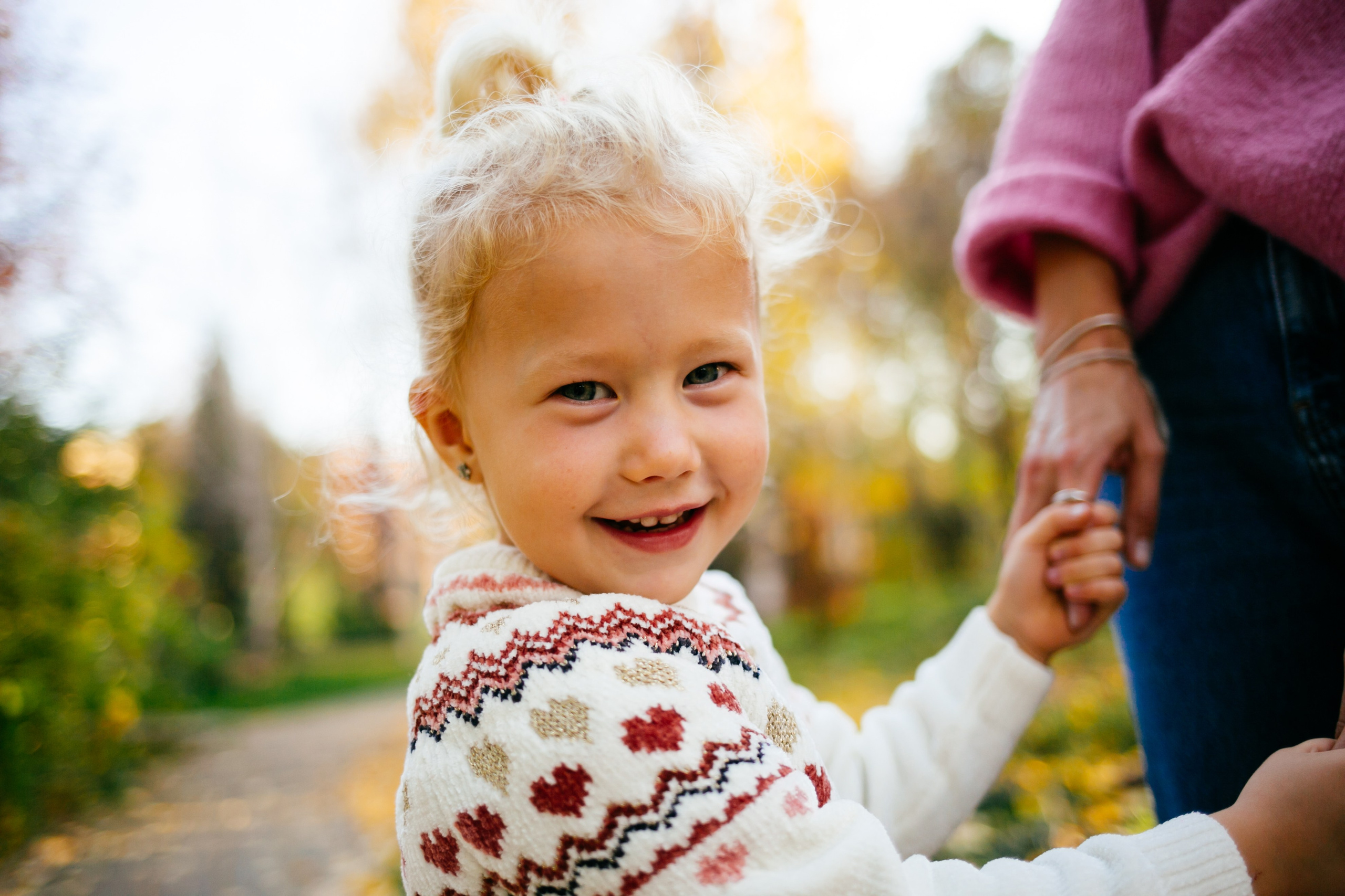 Юля, Анюта, Есения