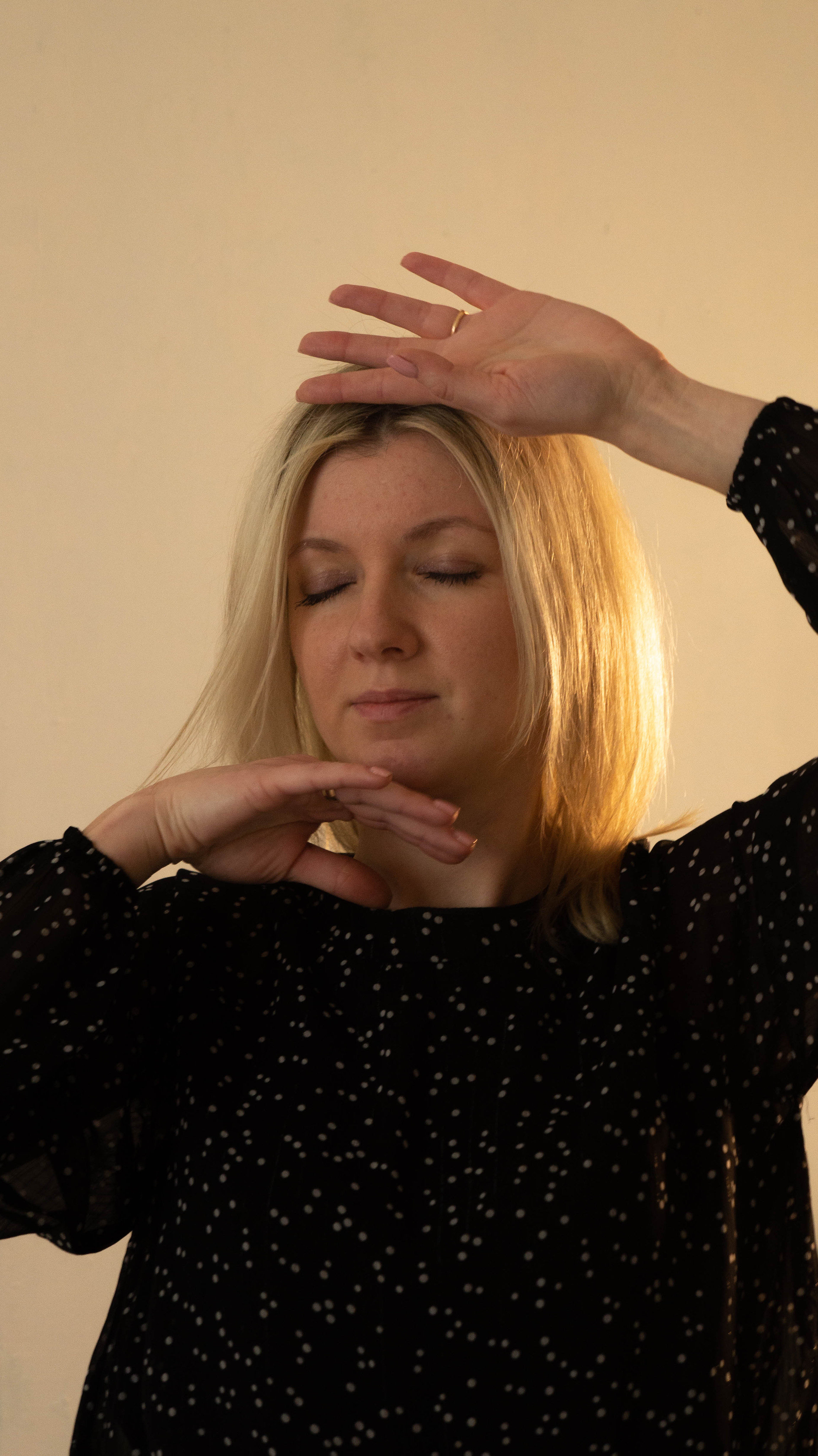 Female portraits. PHOTOGRAPHER SARATOV