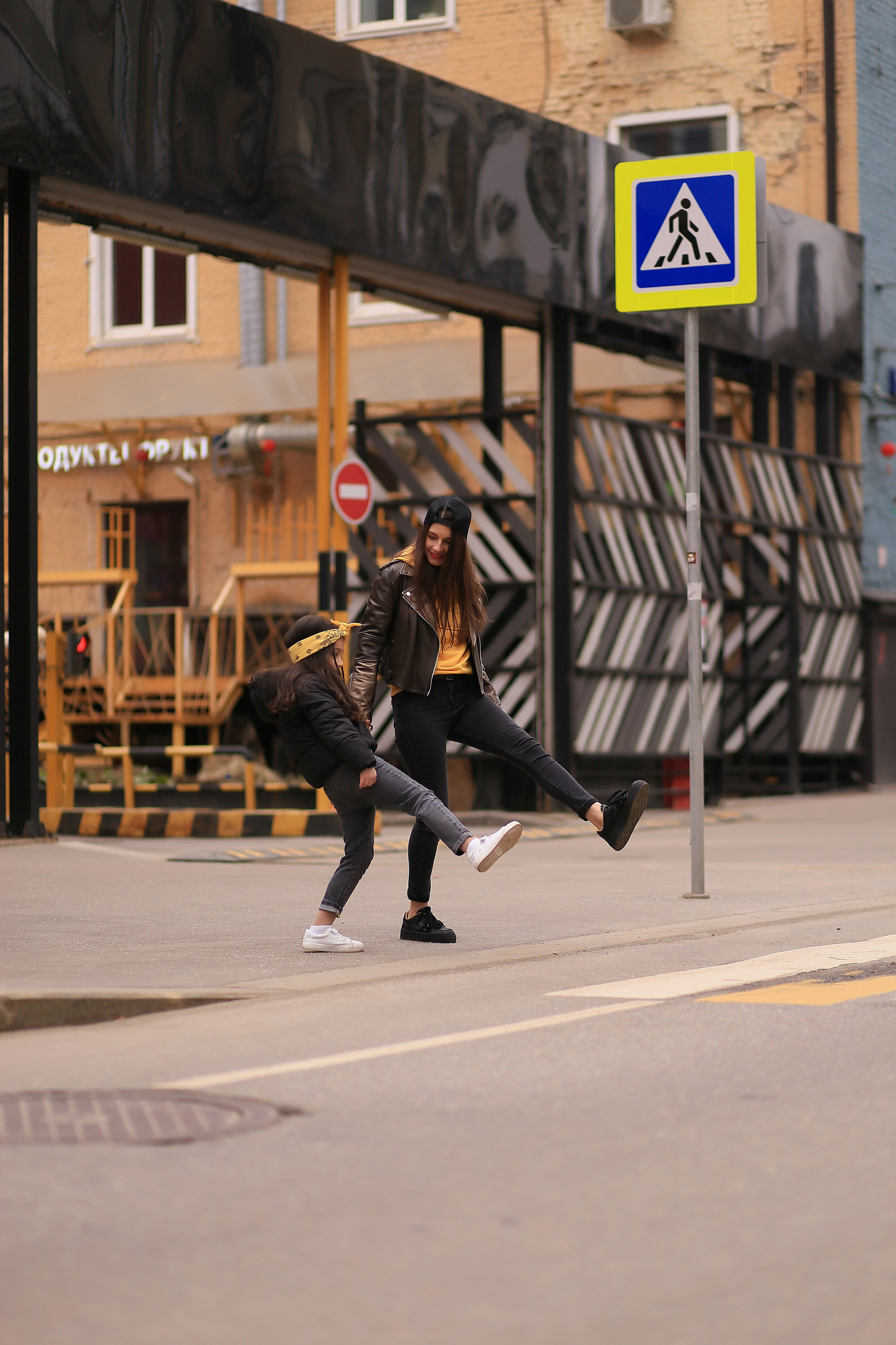 Яна и Лера — крутые девчонки. Фотограф Москва Лара Чайка