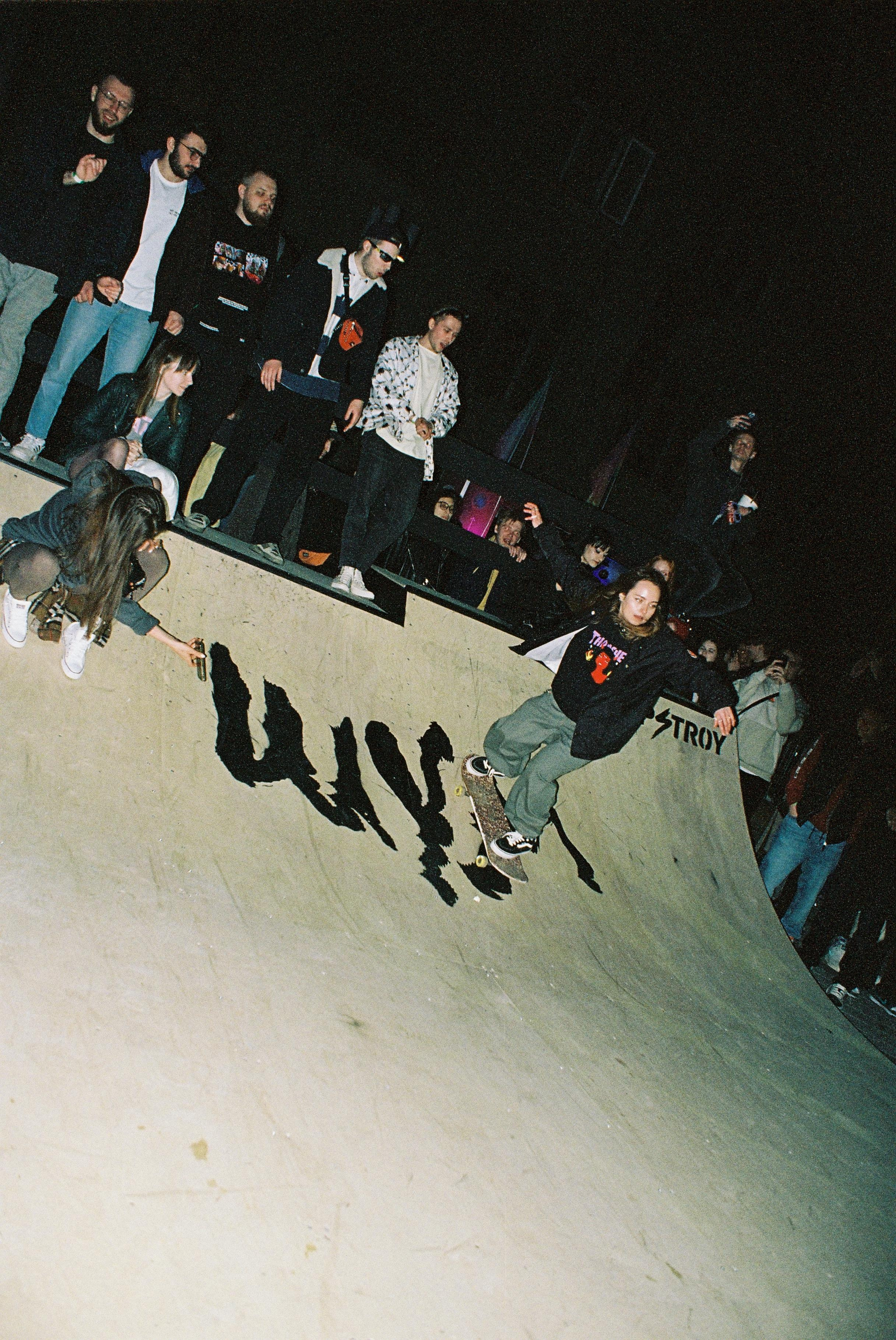 Under. Плёночный фотограф в Москве Саша Баранова