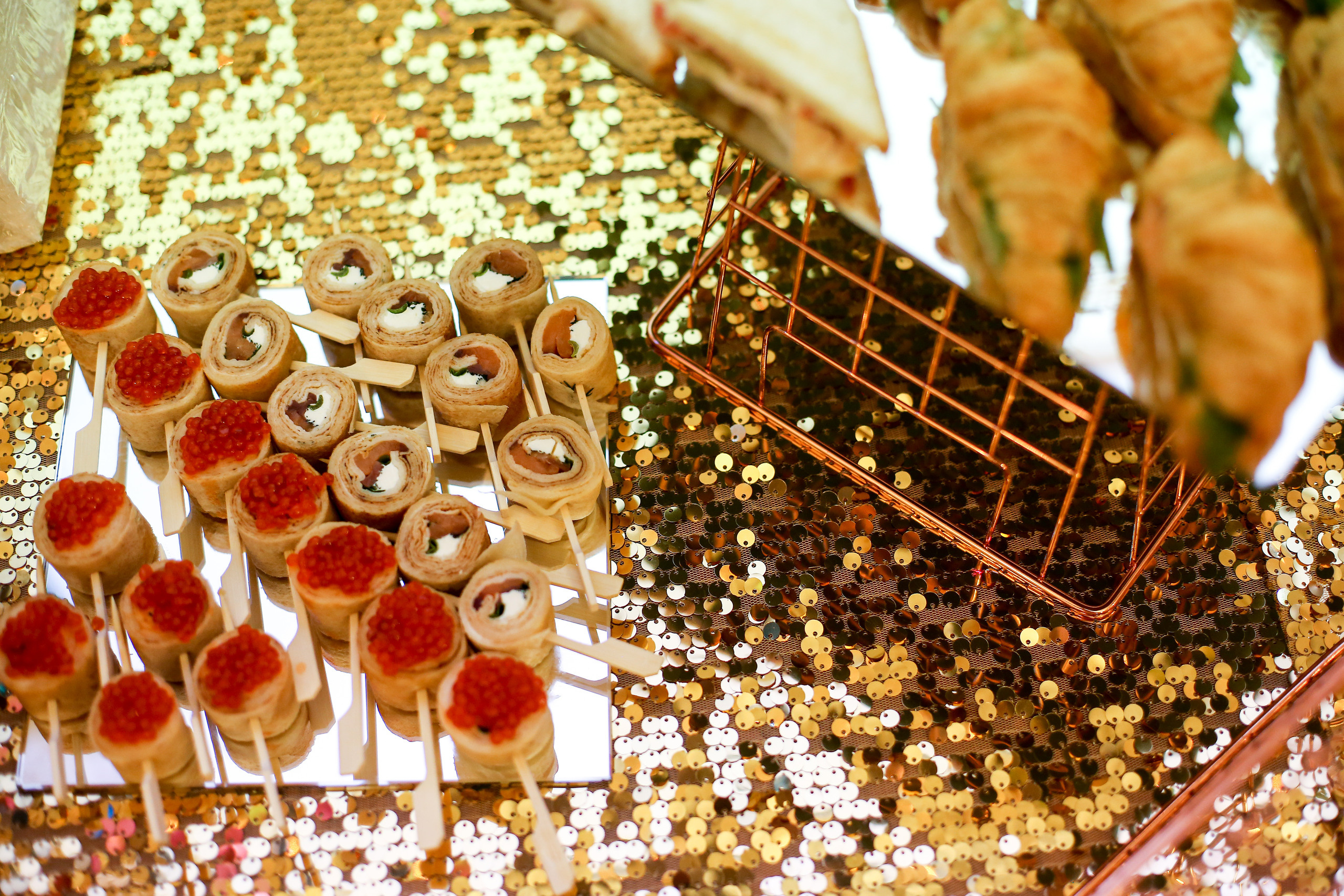 Подготовка к вечеринке. Фотограф Антон Чупринин