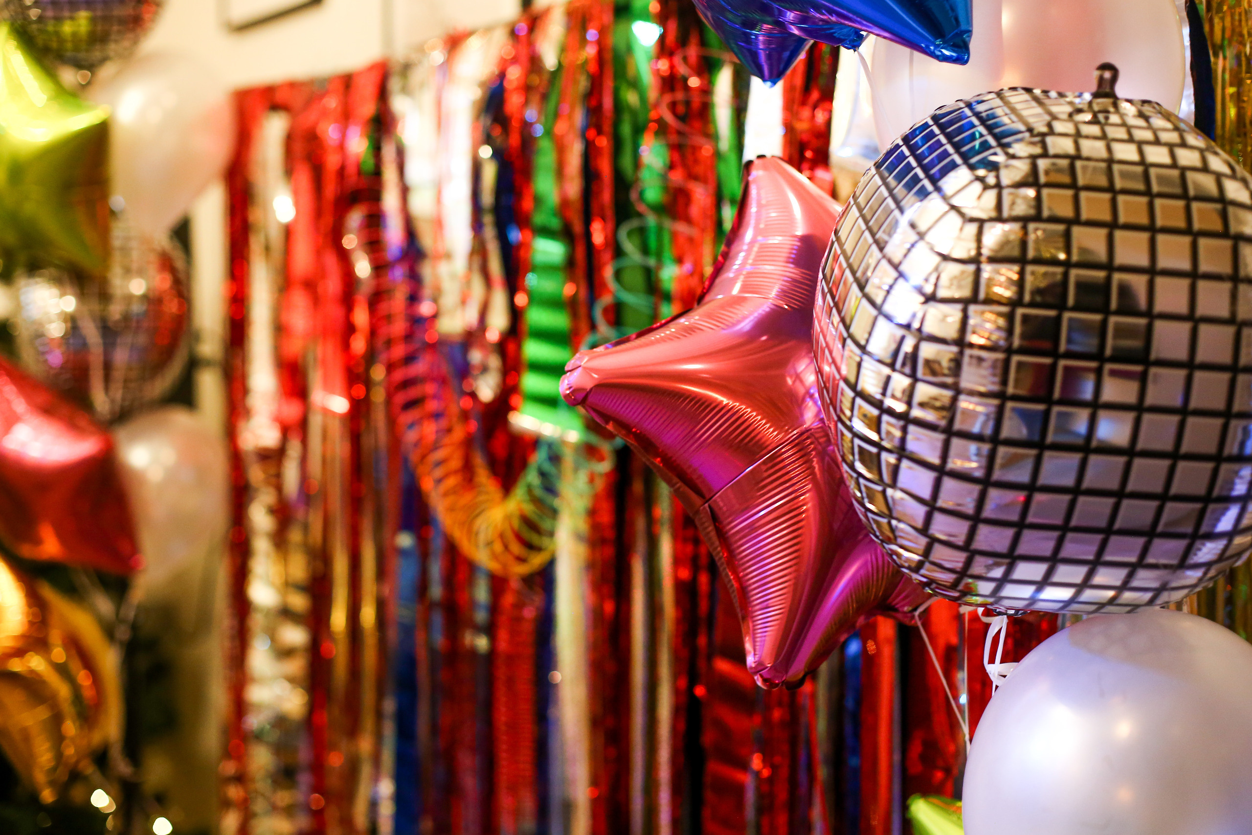 Подготовка к вечеринке. Фотограф Антон Чупринин