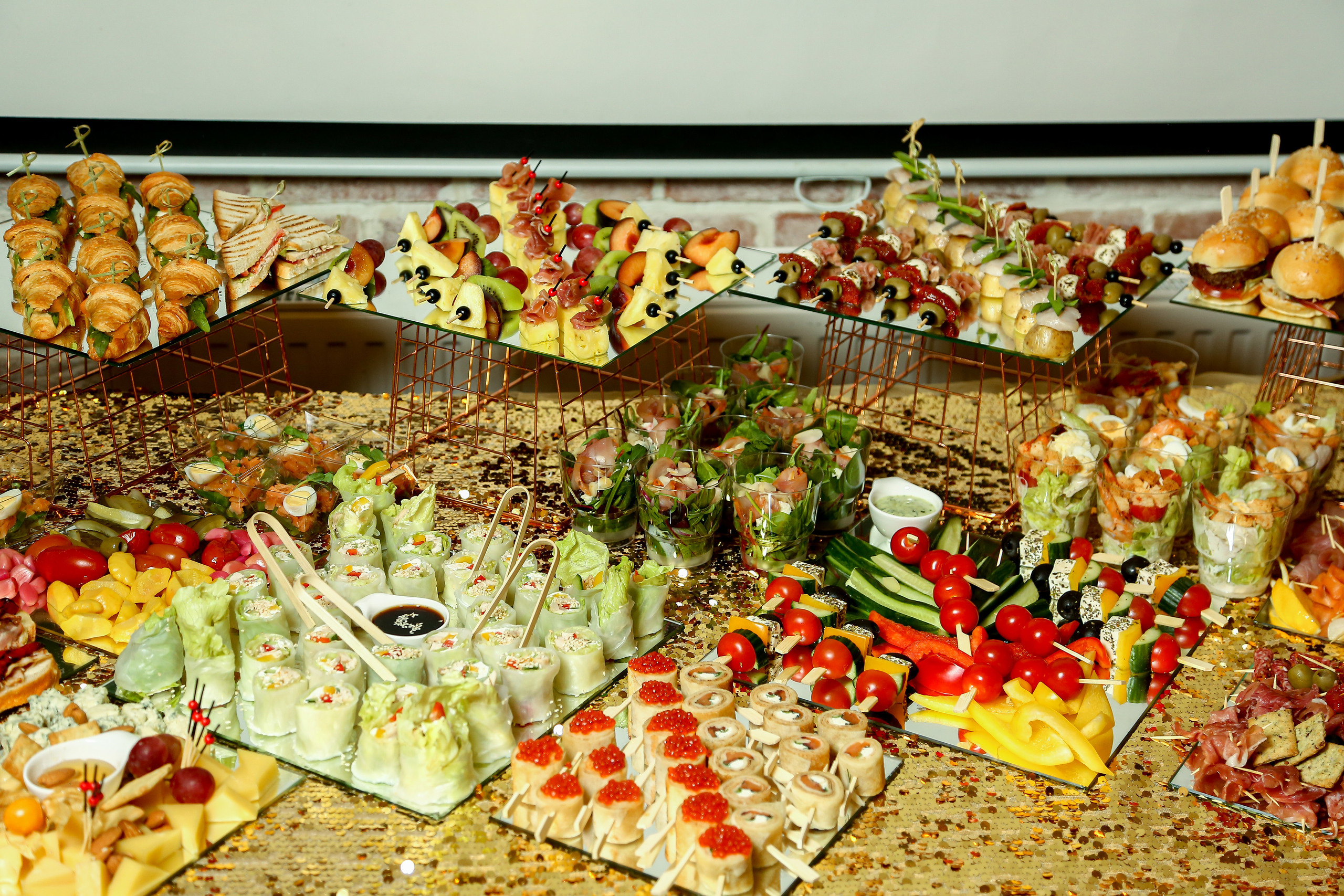 Подготовка к вечеринке. Фотограф Антон Чупринин