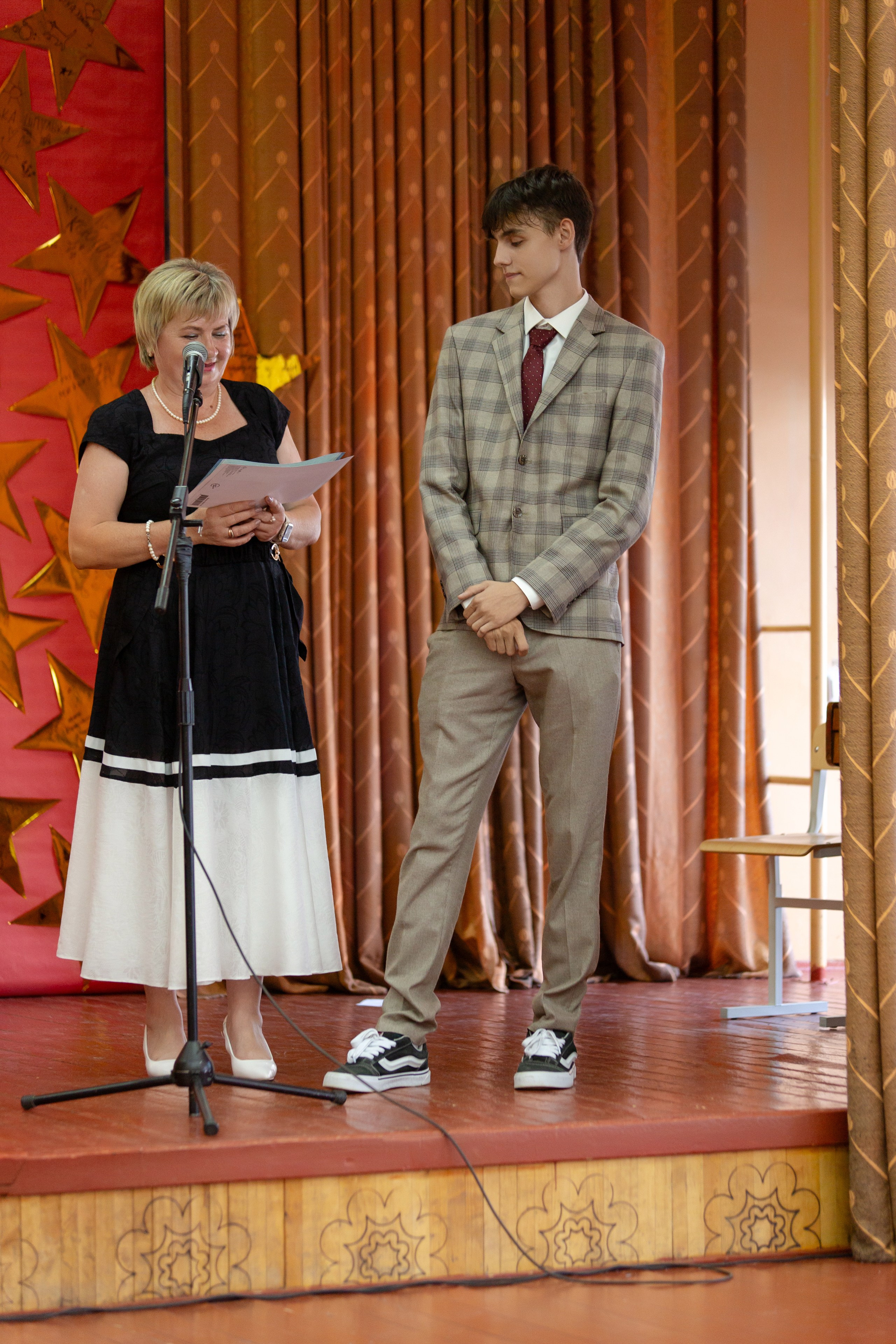 ВРУЧЕНИЕ ДИПЛОМОВ 9 ШКОЛА 2024 г. ТВОЙ АЛЬБОМ / ТВОИ ПРАВИЛА