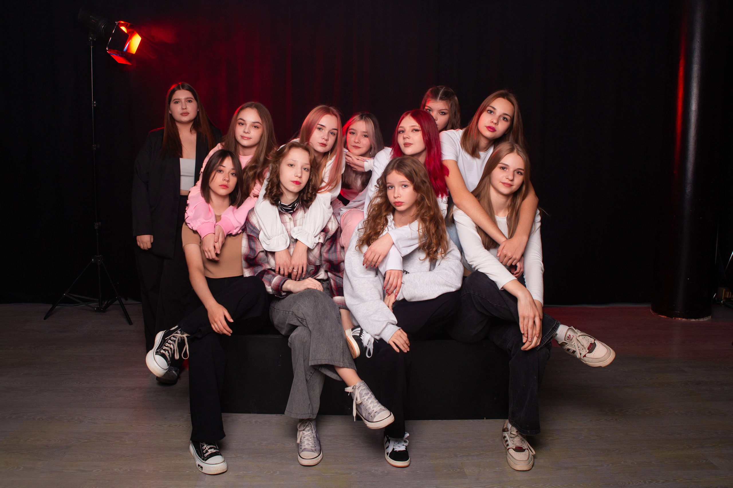 ФОТОСЕССИЯ С ЦВЕТНЫМ СВЕТОМ. ТВОЙ АЛЬБОМ / ТВОИ ПРАВИЛА