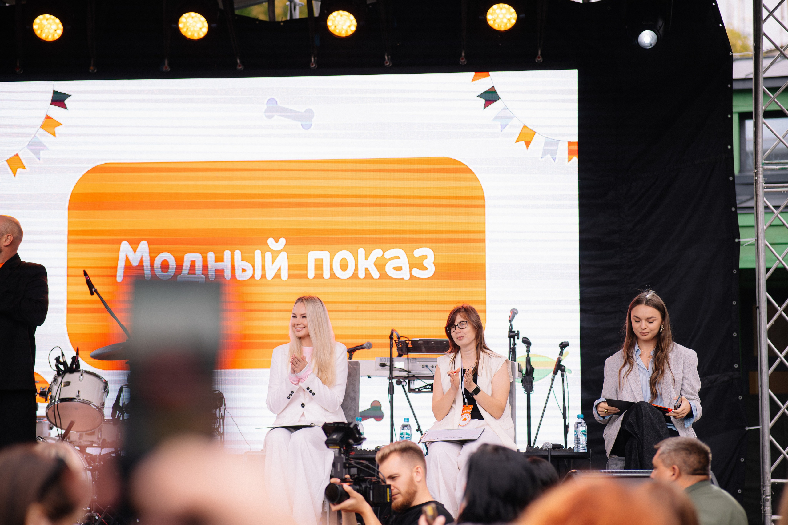 Фотоотчет ЛАПКИ ТАПКИ в Барнауле. Репортажный (Event) фотограф в Барнауле | Даниил Маркин | Качество и вайб