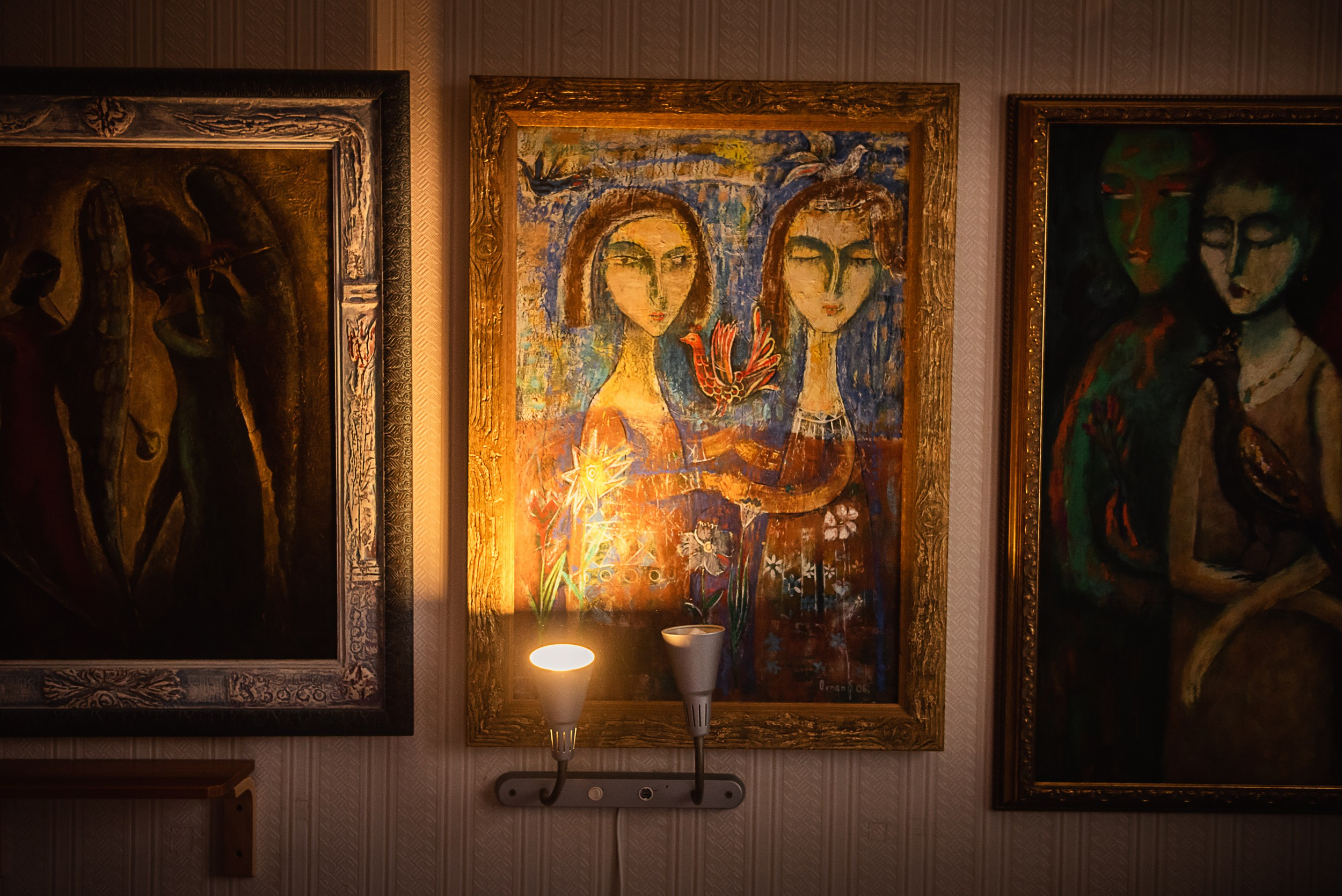 Квартира с картинами. Алиса, Андрей и их пушистая семья. Семейный Фотограф в Москве Ирина Хохлова