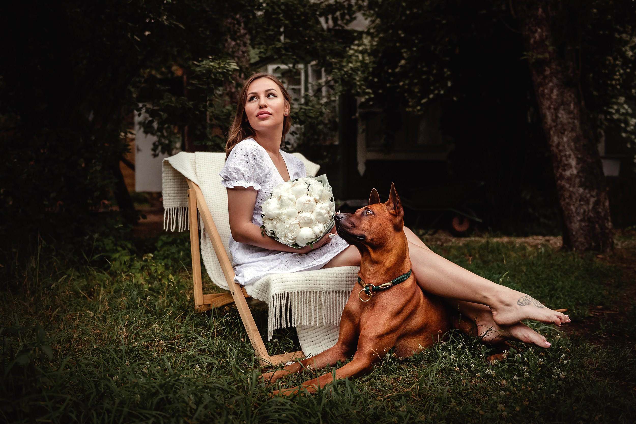 Оксана и Зевс на даче. Семейный Фотограф в Москве Ирина Хохлова