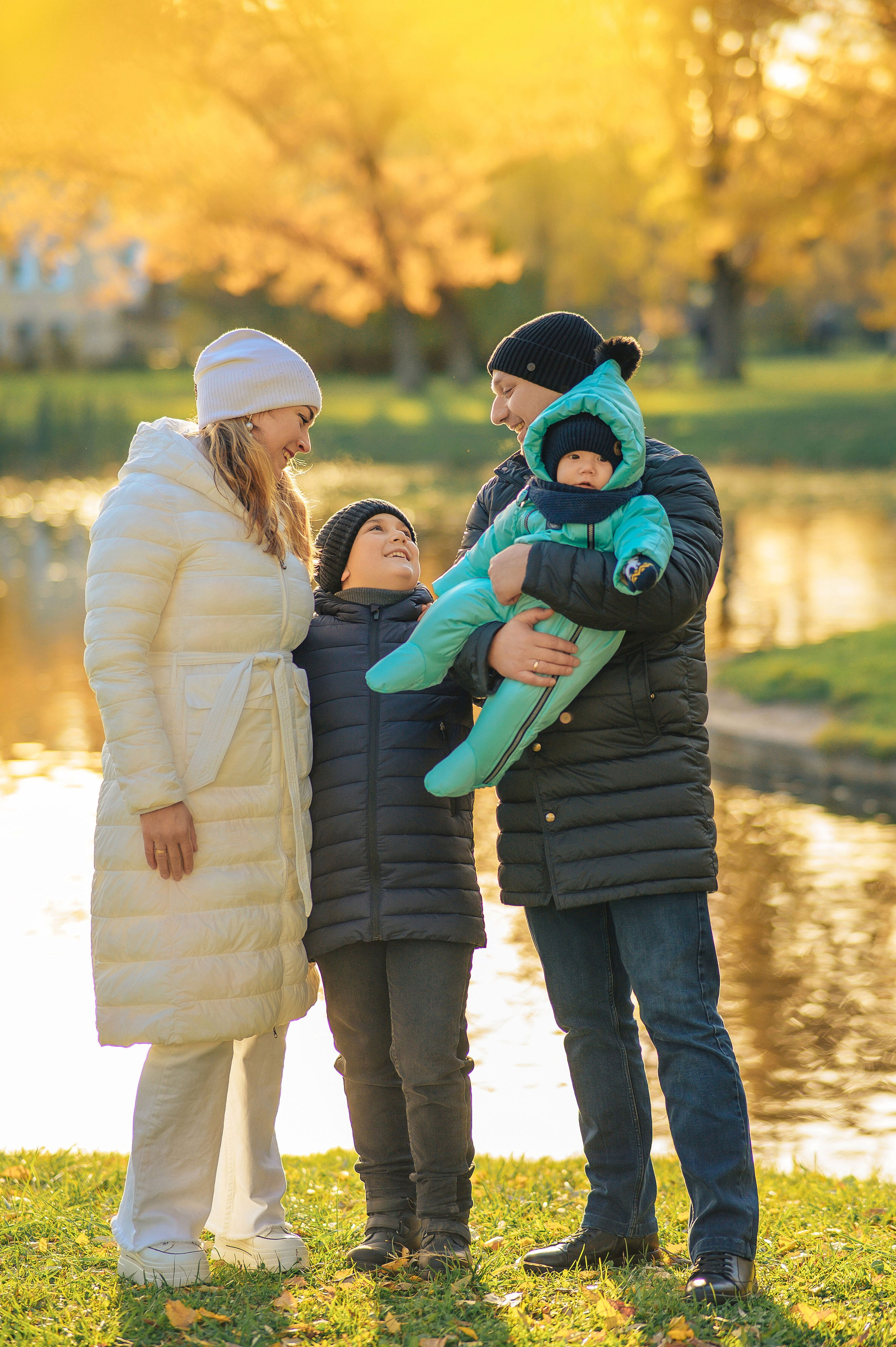 Осенняя съемка для семьи в Санкт-Петербурге. Семейный и свадебный фотограф в Санкт-Петербурге Гришин Юрий