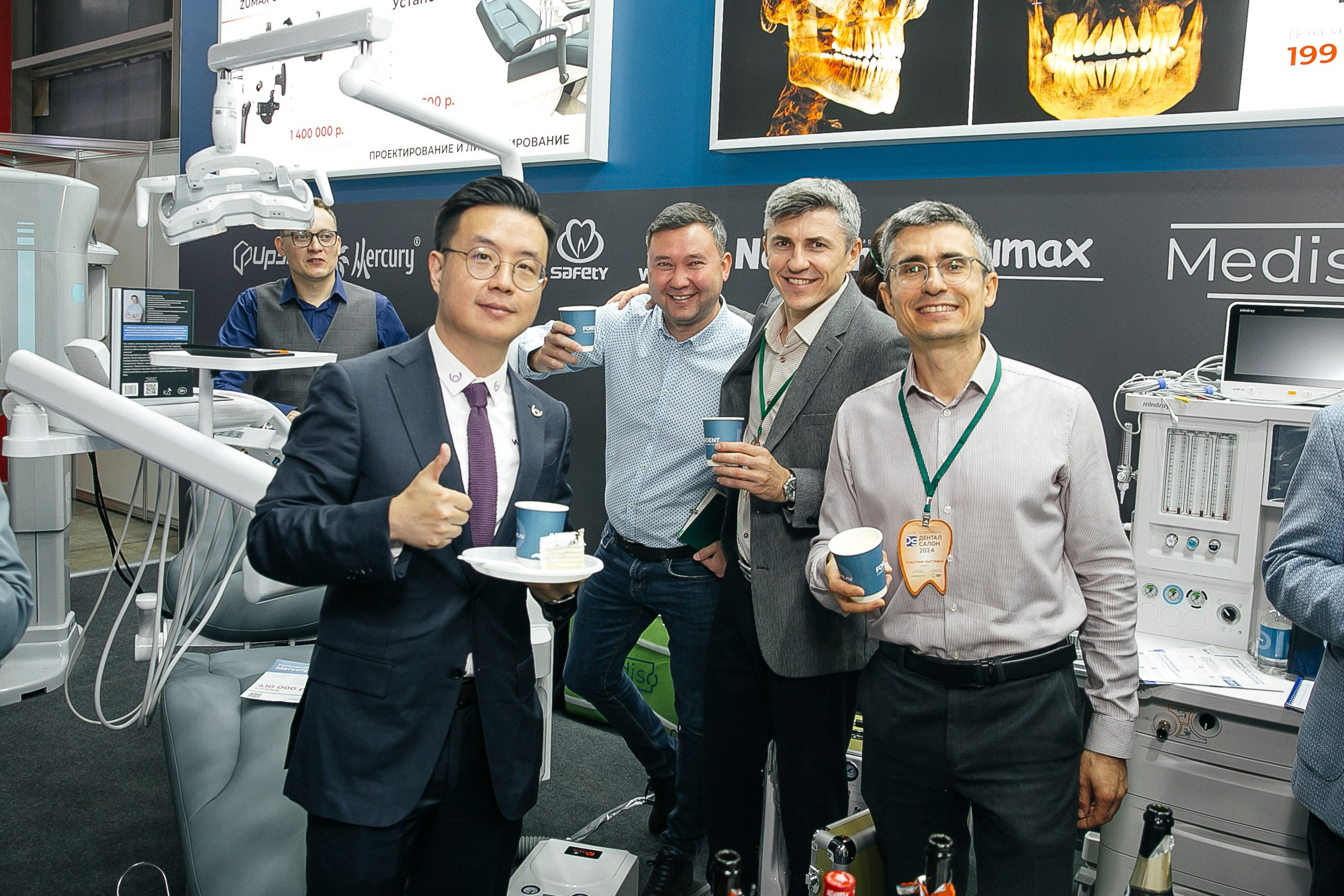 Выставка Dental 2024. Фотограф в Москве