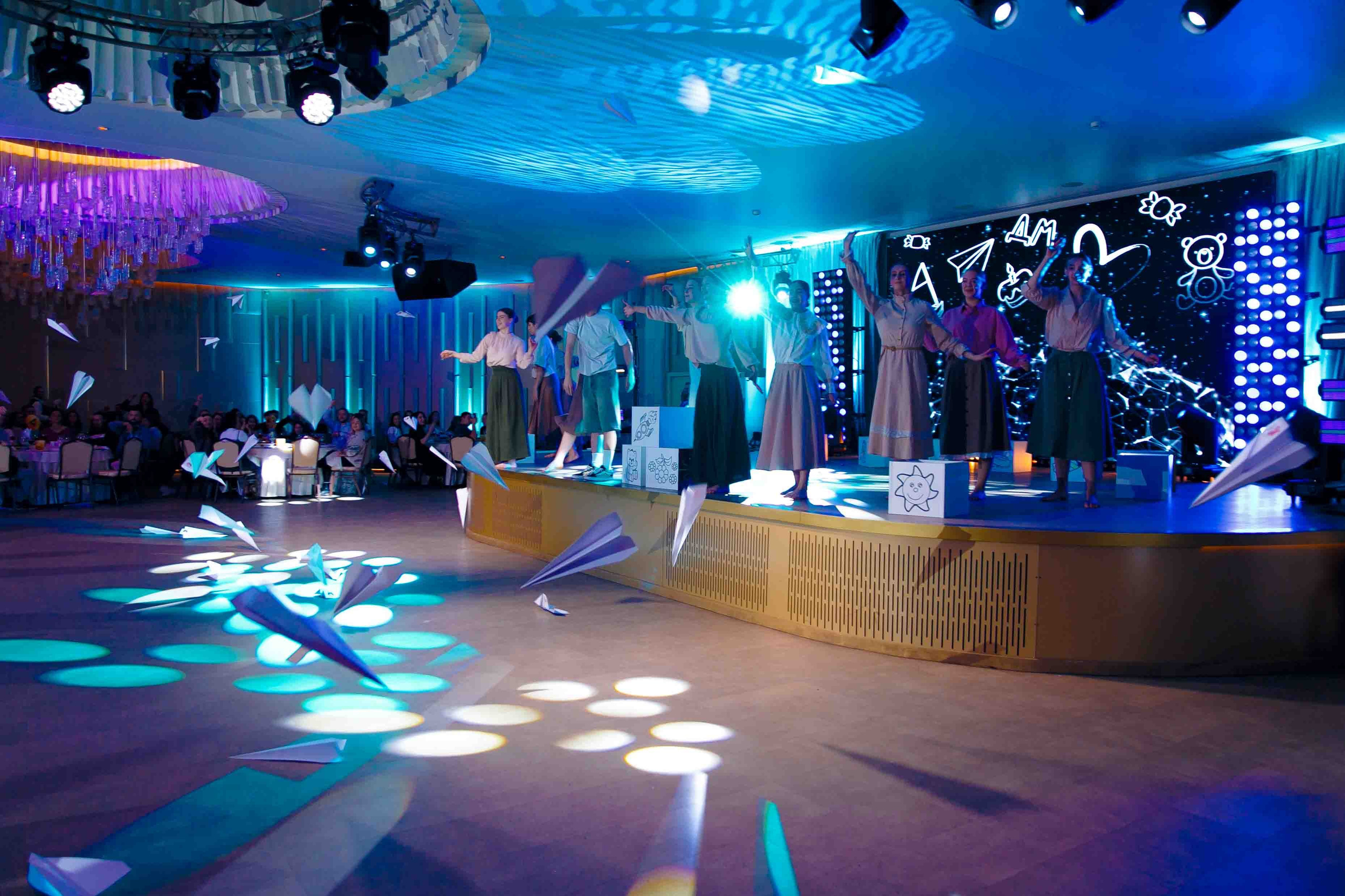 15 лет Дворцу Молодежи. Ваш репортажный фотограф Артемий Антонов